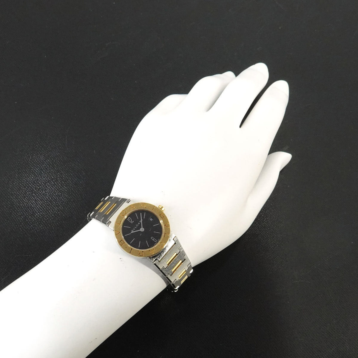Bvlgari BB26SG horloge met zwarte wijzerplaat, 26 mm