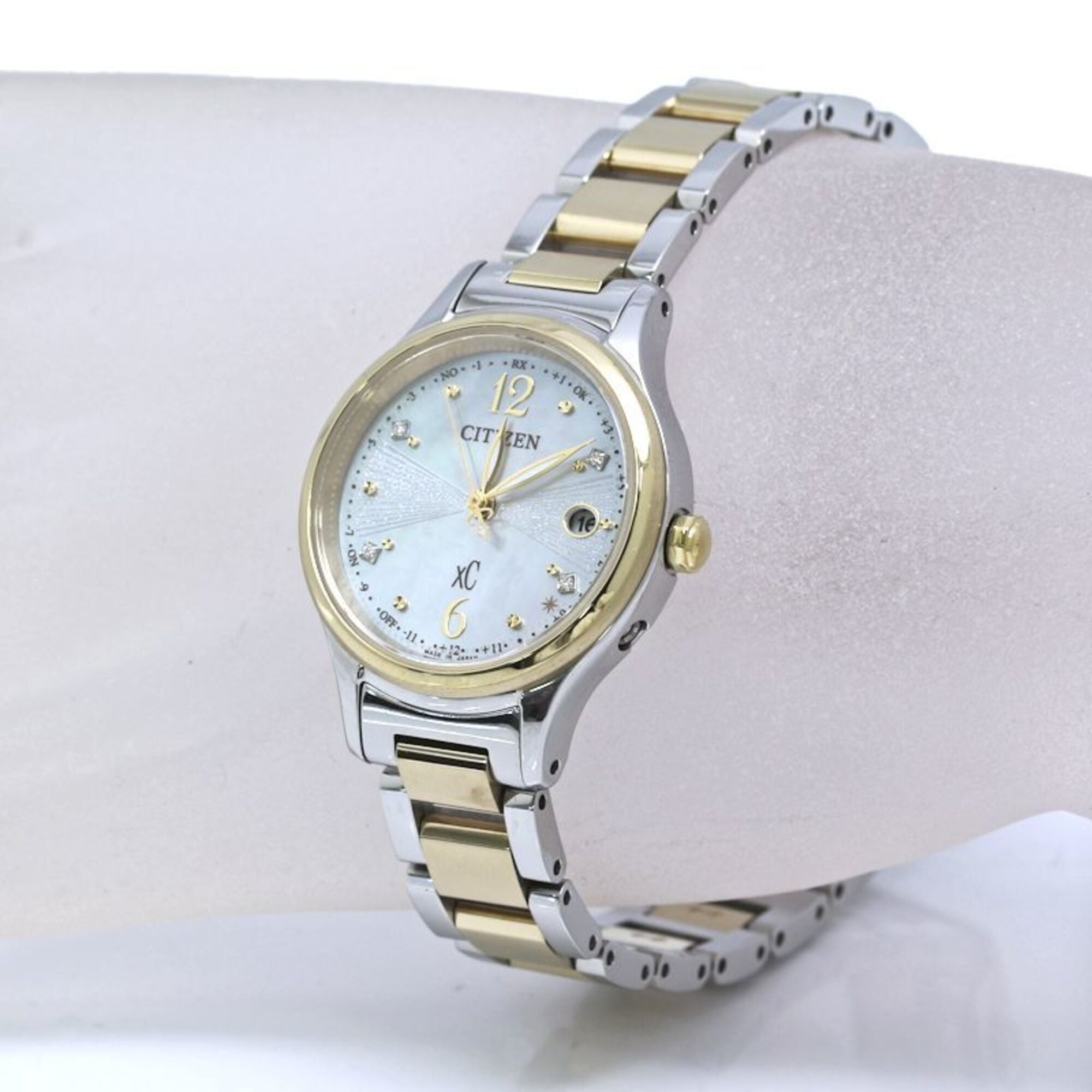 CITIZEN XC Cross Sea Hikari-collectie Sakura ES9494-51D4P diamanten limited edition dameshorloge van titanium /40411