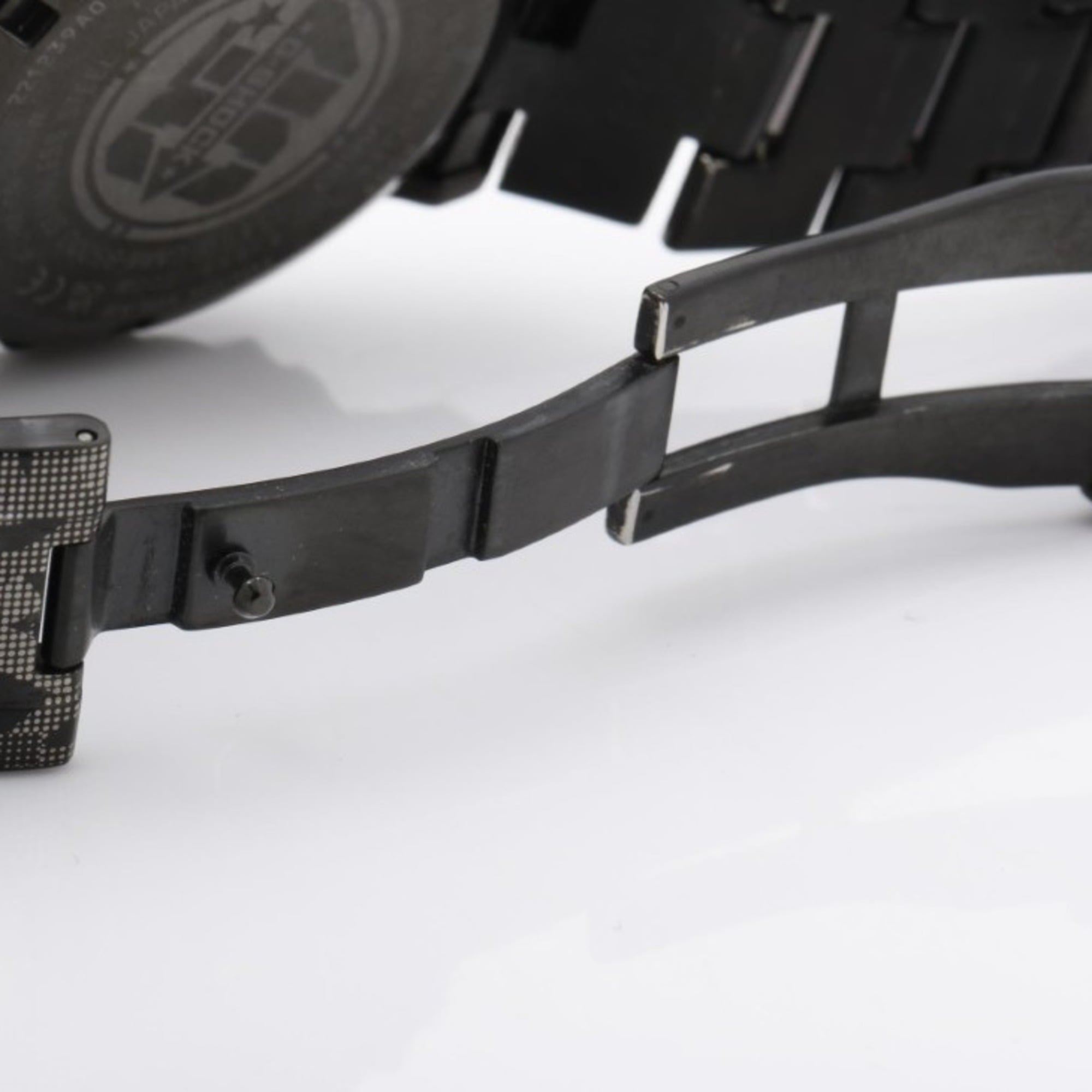 Montre Casio G-SHOCK 40e anniversaire x ERIC HAZE FULL METAL SÉRIE 5000 GMW-B5000EH-1JR Noir Cadran 43 mm