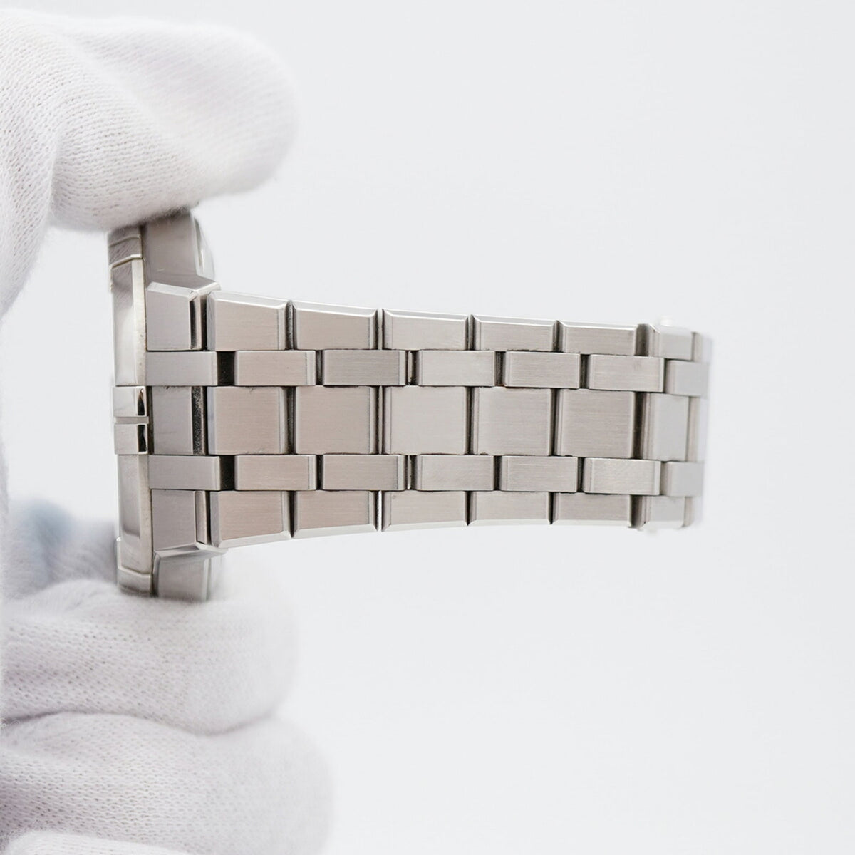 Maurice Lacroix Aikon AI6008 horloge met blauwe wijzerplaat, 42 mm