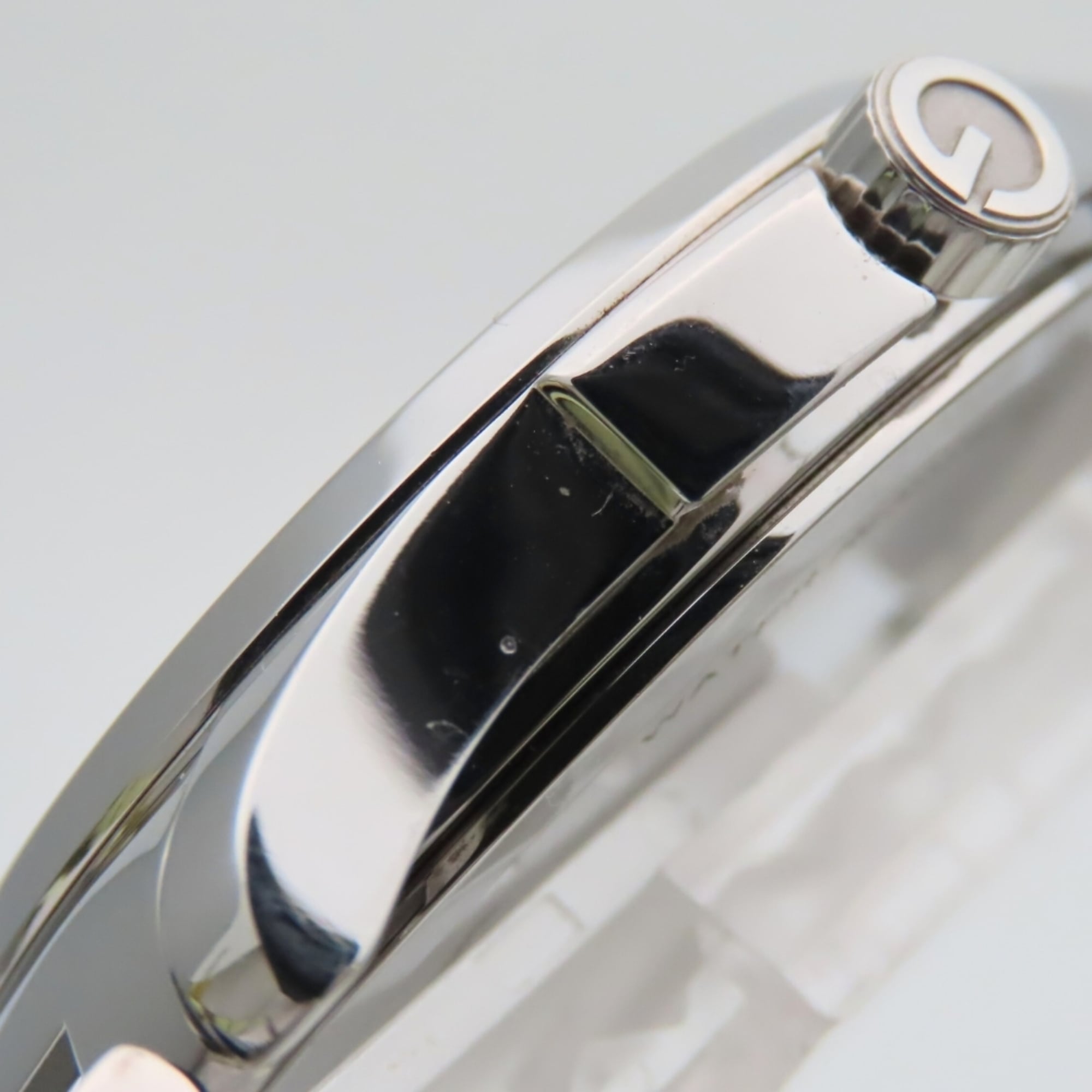 Gucci G-Timeless 126.4 SS Diamante herenhorloge GUCCI