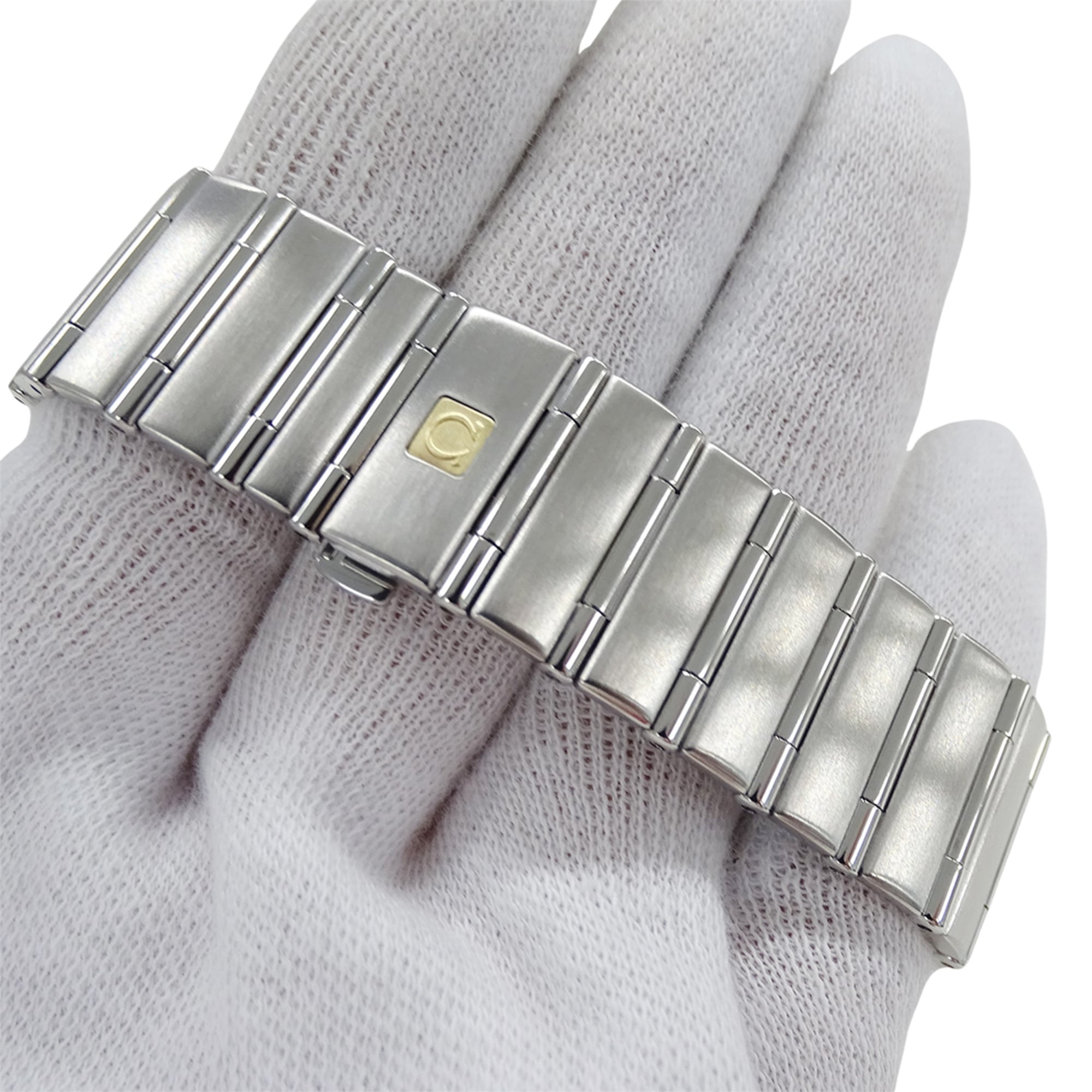 Omega Constellation 1512.3 Silver Dial 33mm Watch