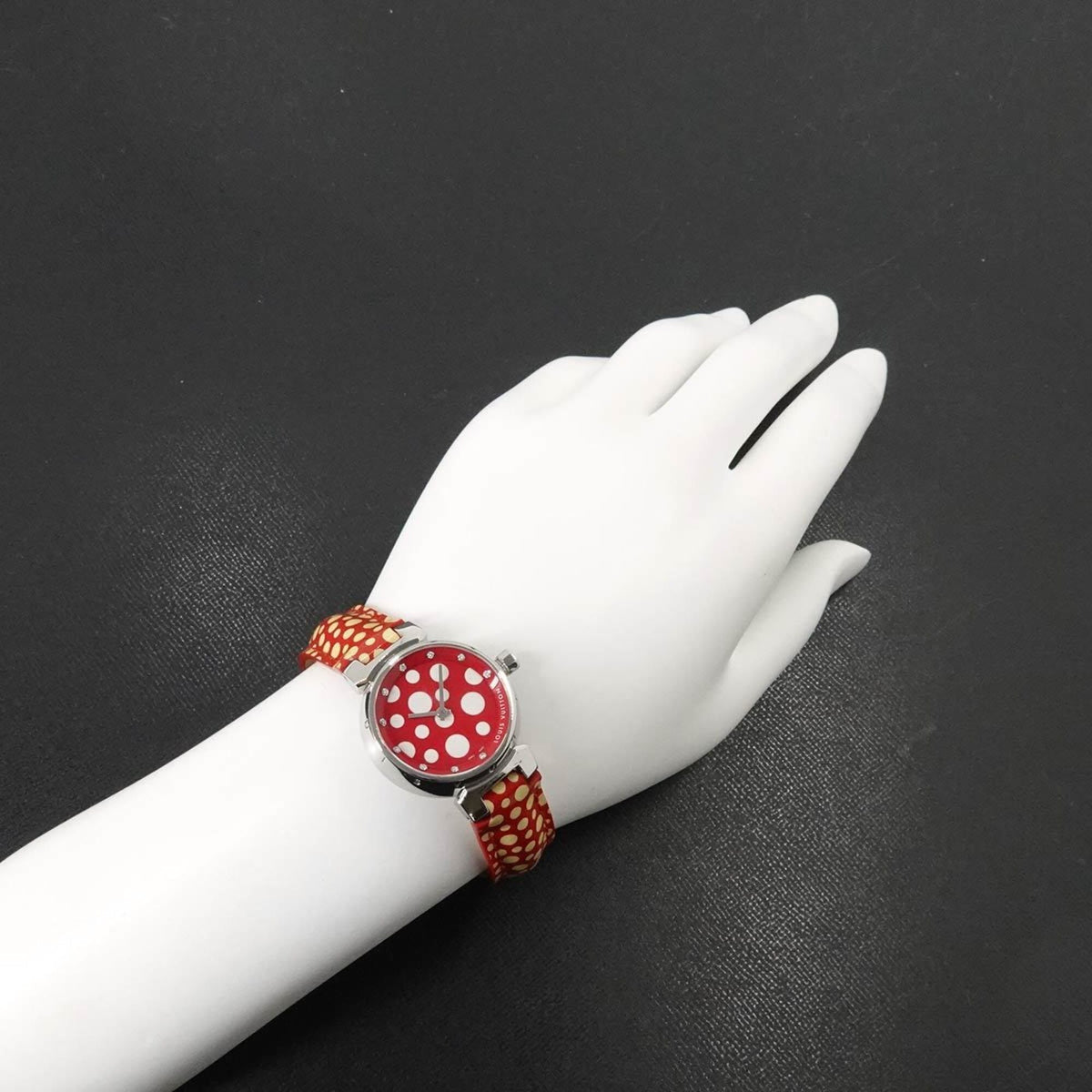 Louis Vuitton Tambour Yayoi Kusama Q12M7 Red color, White Dial 28mm Watch