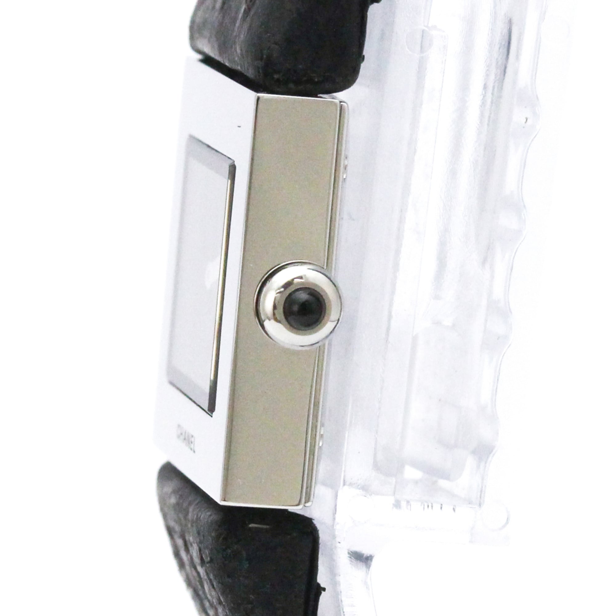 Chanel Matelasse H0009 Black Dial 19mm Watch