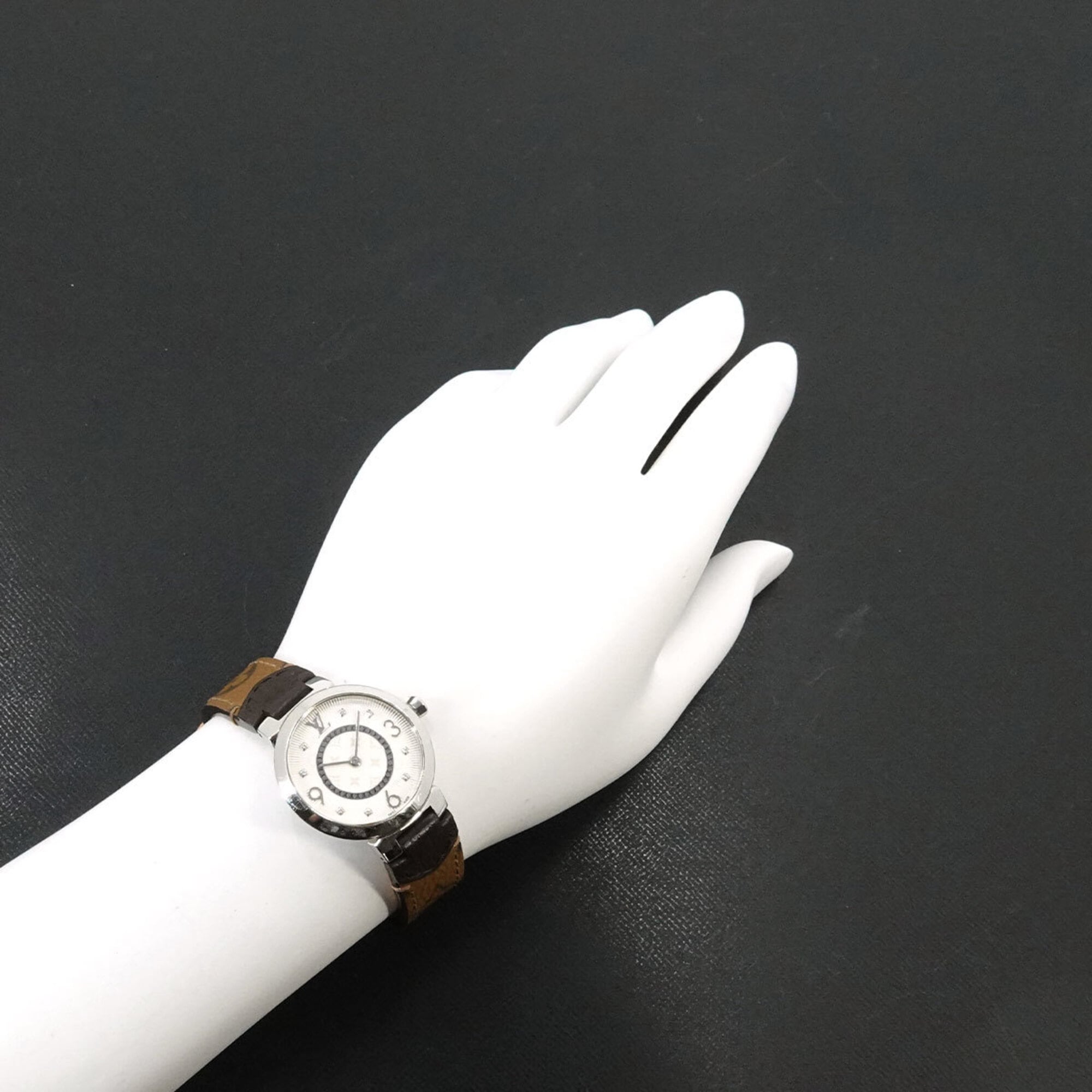 Louis Vuitton Tambour Q12MG Wo 8 Diamonds Silver Quartz