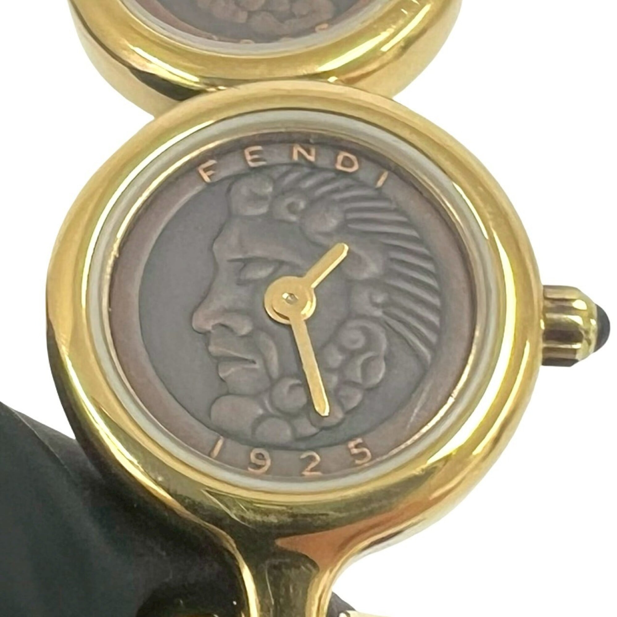 FENDI 600L Logo Engraved GP Quartz Wrist Bangle Gold 22368