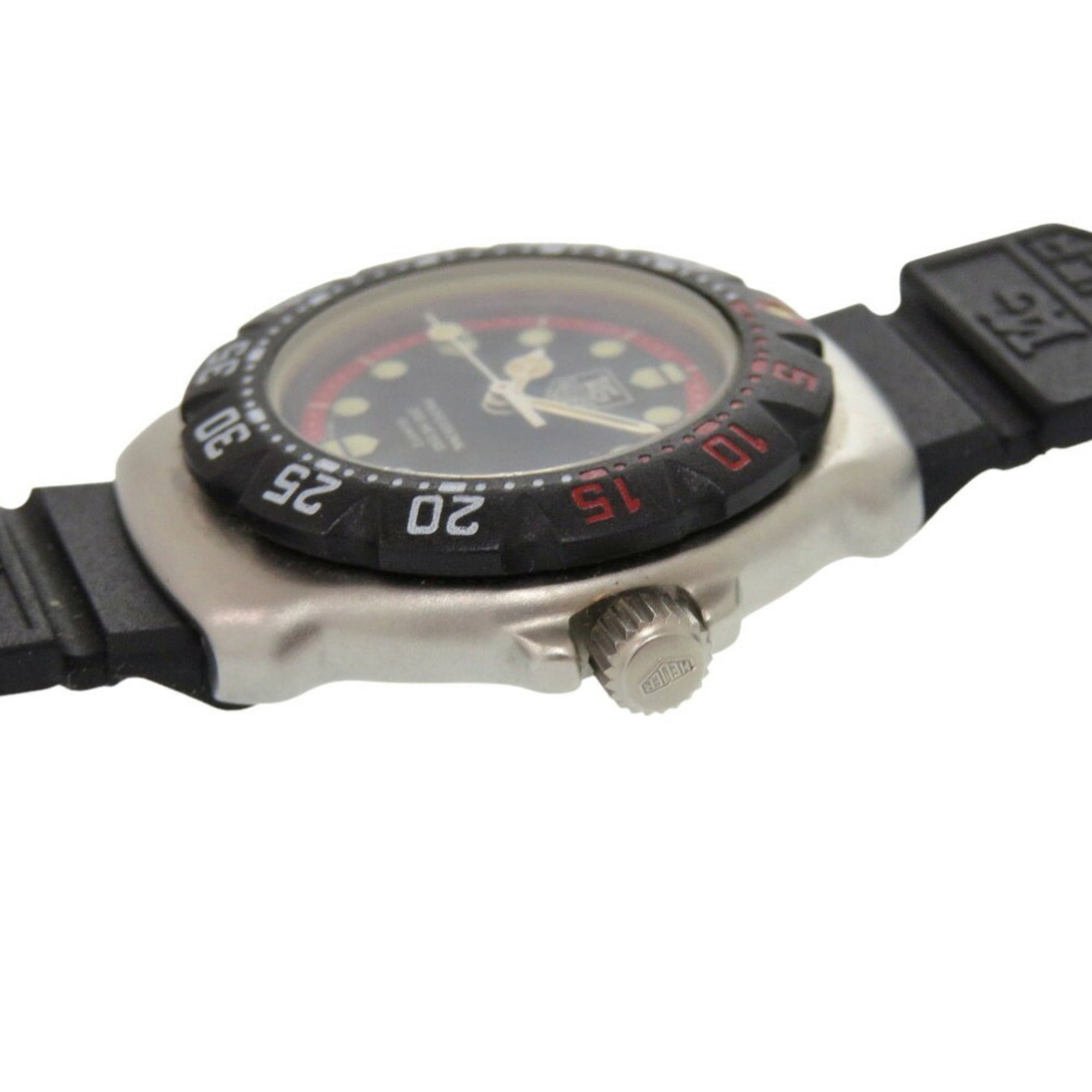 TAG Heuer Formula 1 374.508 Quarzzuhr aus Edelstahl mit Kautschukarmband Schwarz und Zifferblatt 1729
