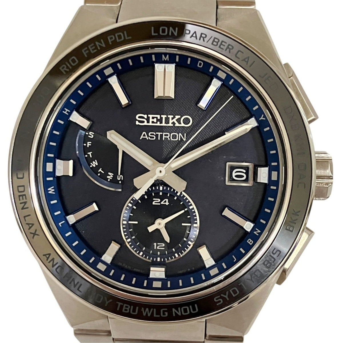 Seiko Astron Nextar World Time SBXY051/8B63-0BD0 horloge met marineblauwe wijzerplaat, 42 mm