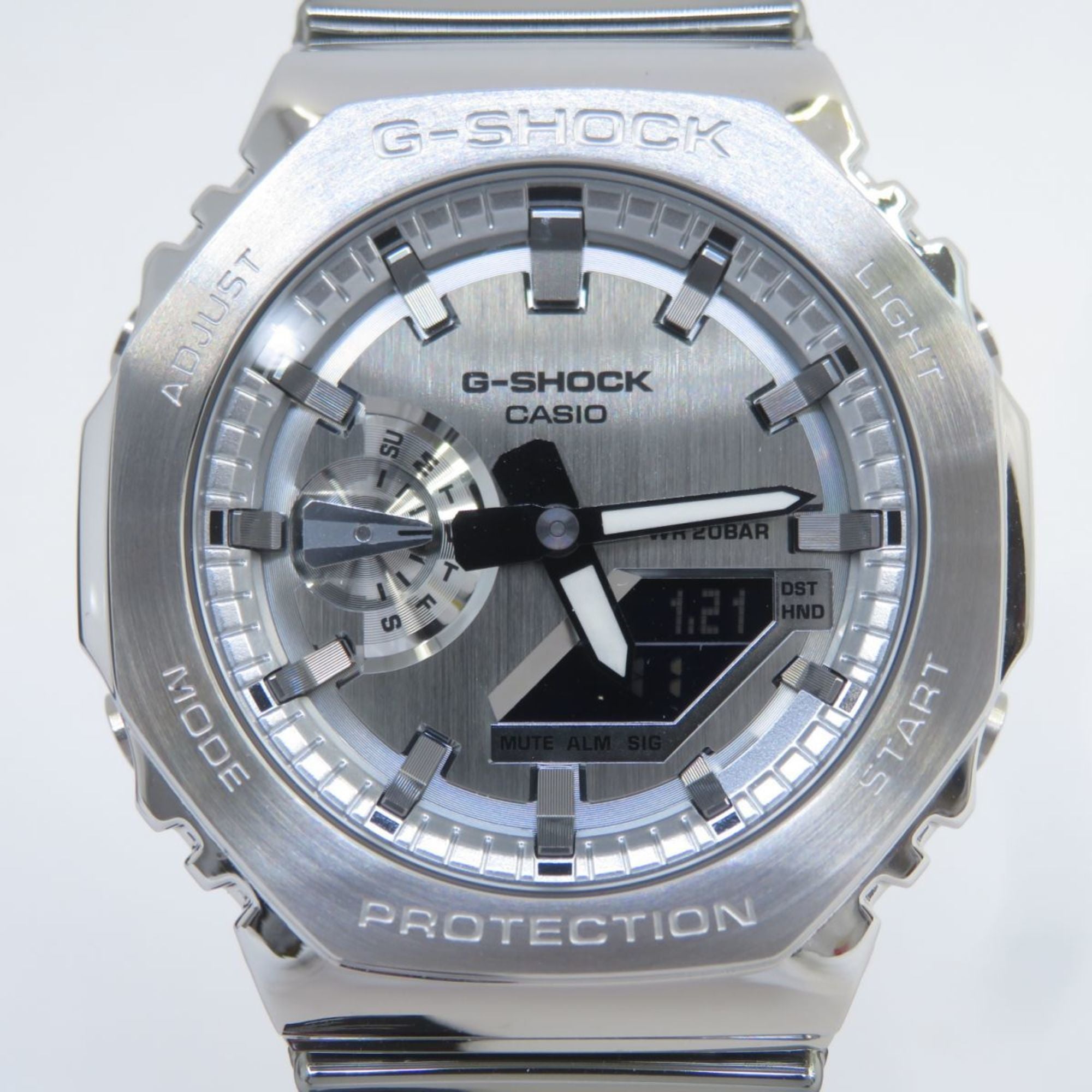 CASIO G-SHOCK FINE METALLIC SERIES GM-2100YM-8ADR Quartz Watch