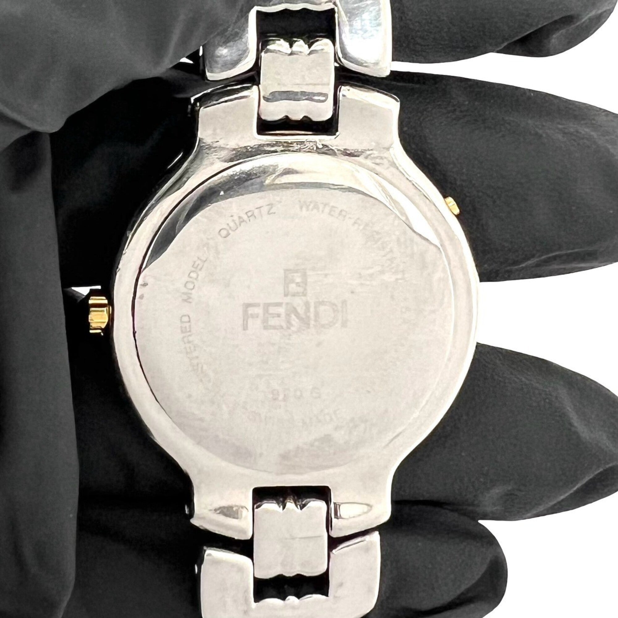 Fendi-horloge met wijzerplaat van 33 mm