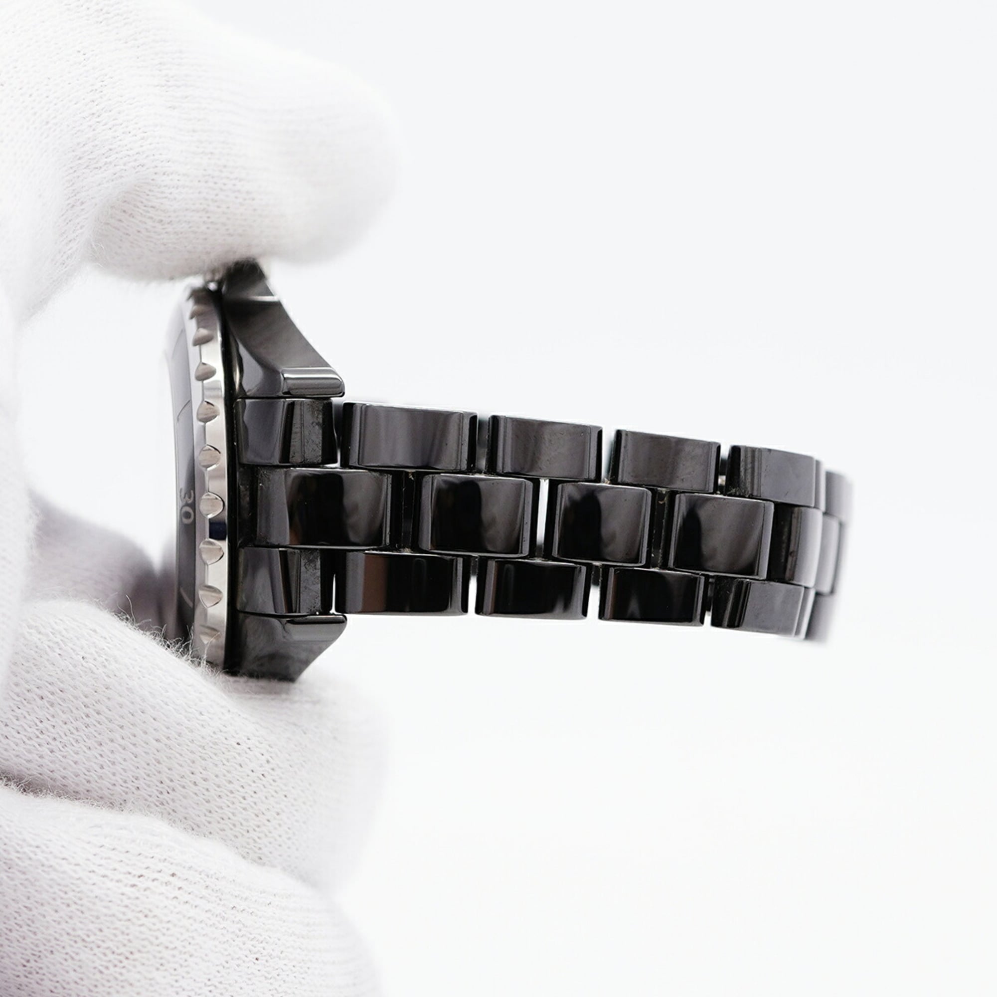 Montre Chanel J12 H0682 Noir avec cadran de 34 mm