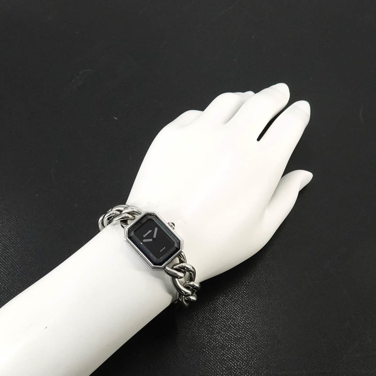 Chanel Première H0452 Schwarz Zifferblatt 20 mm Uhr