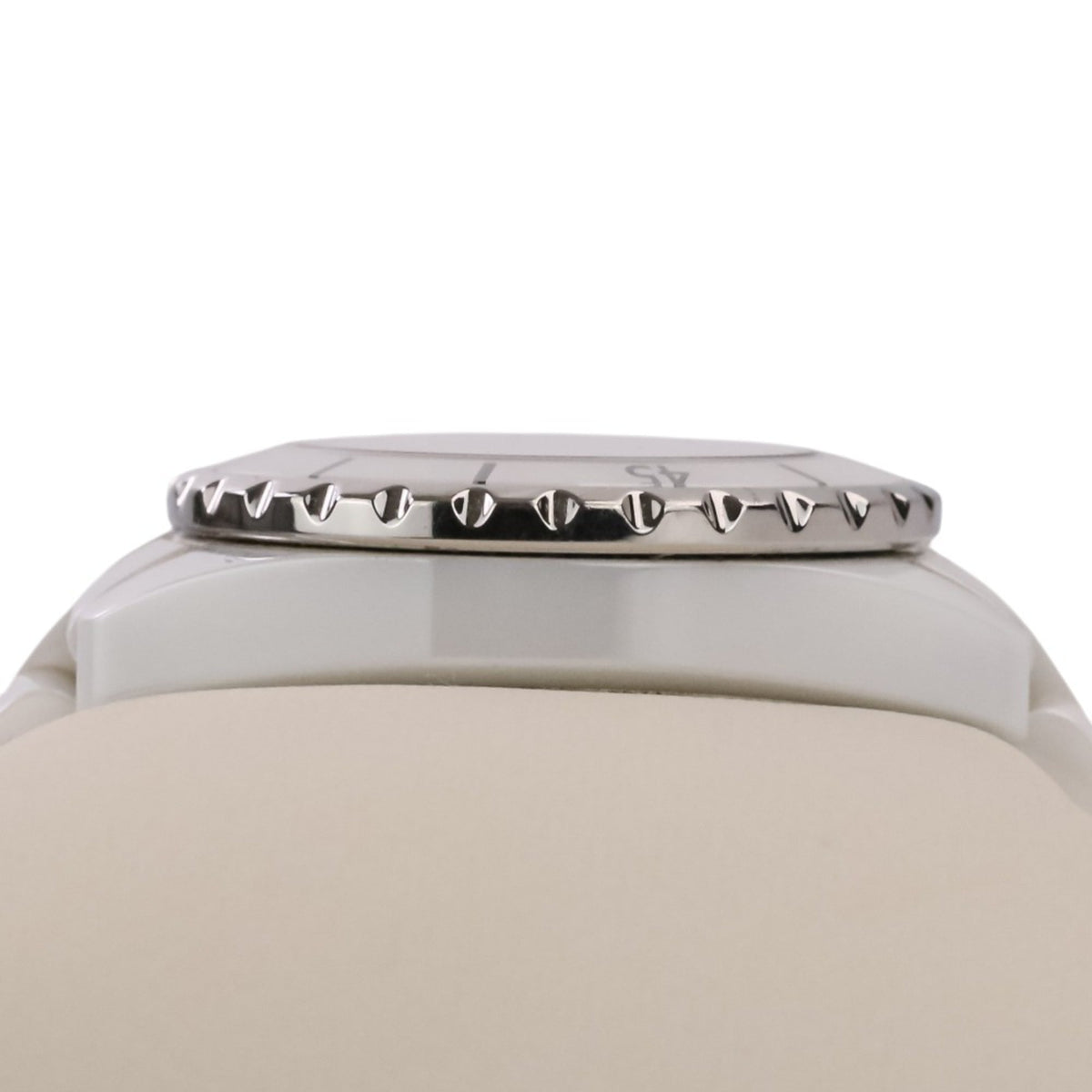 Montre Chanel J12 GZl1l9u0 Blanc Cadran 34 mm