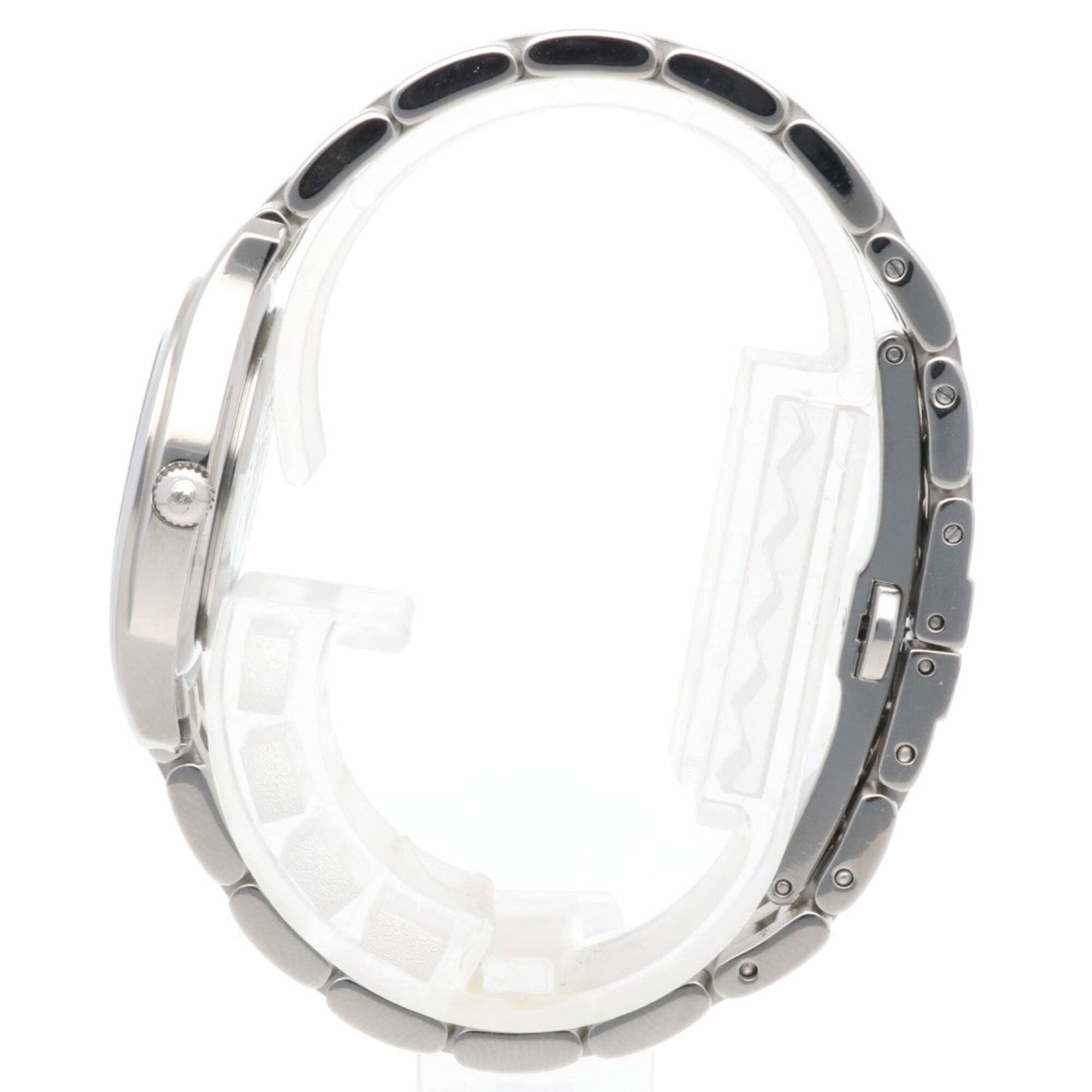 Gucci 5500L White Dial 26mm Watch
