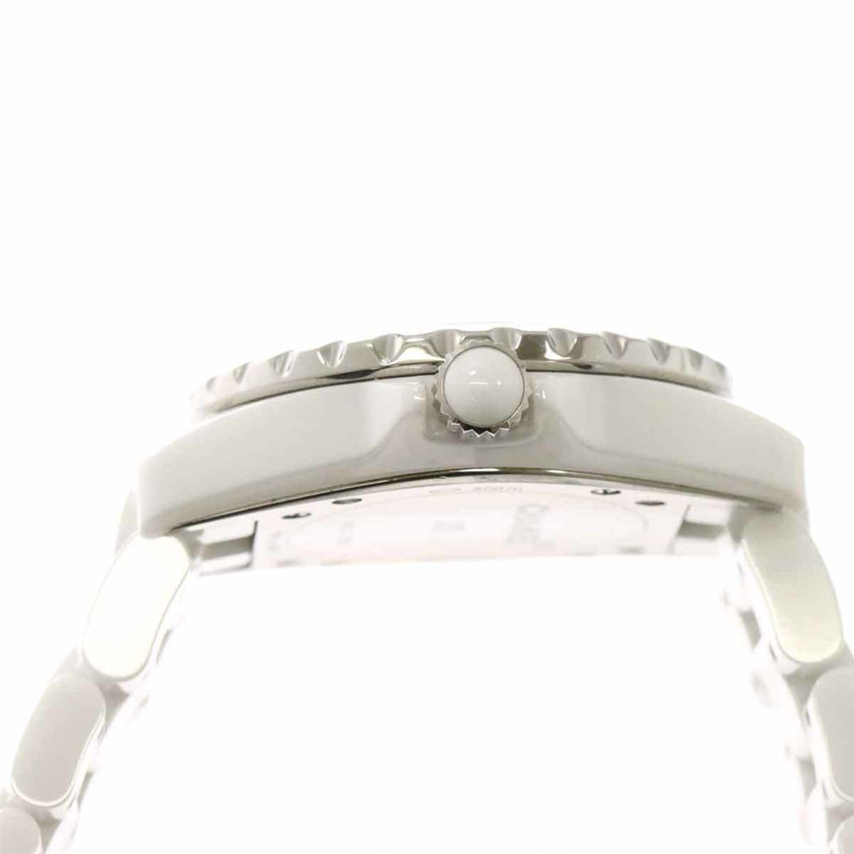 Chanel J12 33mm H2422 White shell Dial 34mm Watch