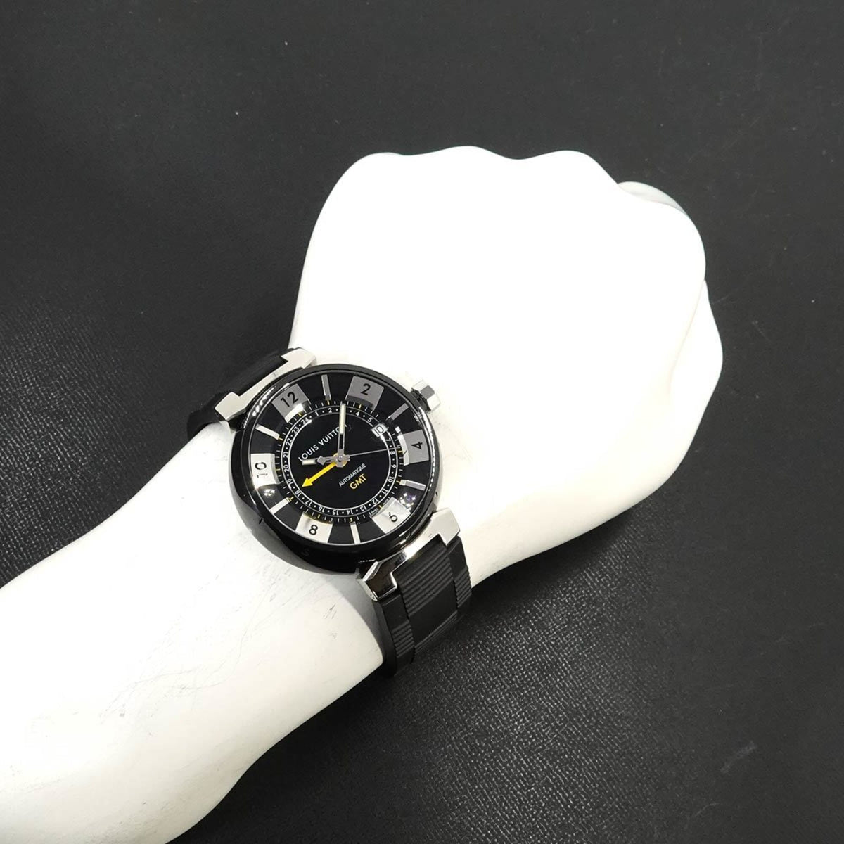 Louis Vuitton Tambour In Black GMT Q113K Black, Silver Dial 41mm Watch