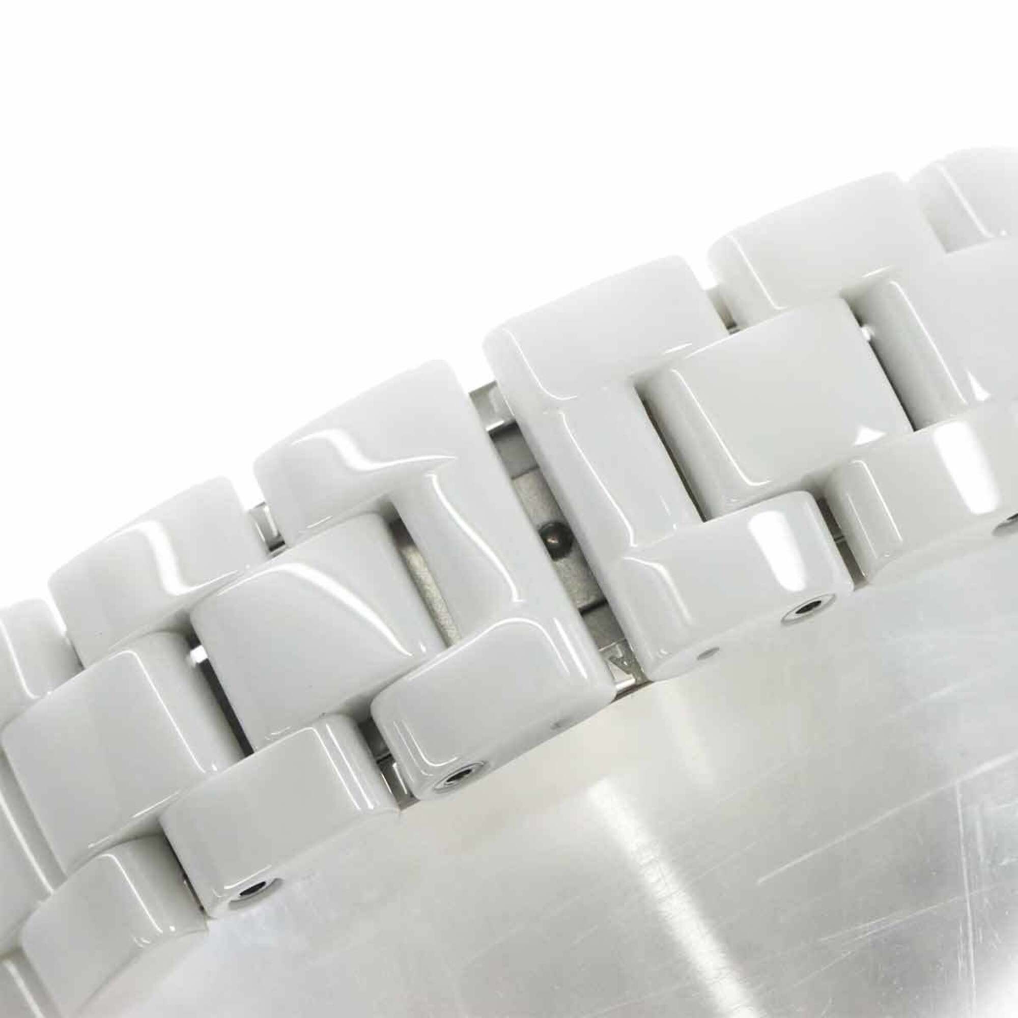 Chanel J12 33mm H1628 White Dial 34mm Watch