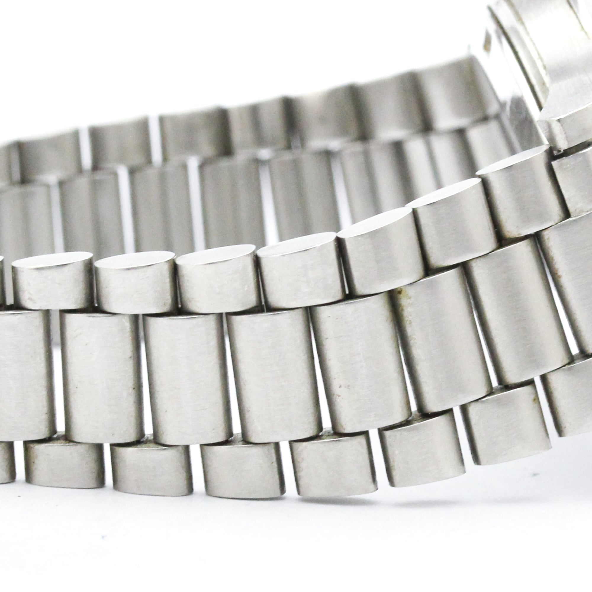 Omega Geneve 1.660.169 Silver Dial 36mm Watch