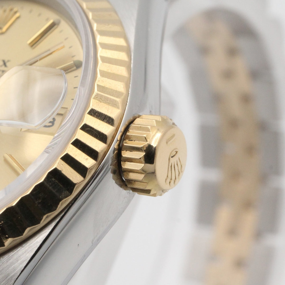 Rolex Datejust R-series 18K ( 69173 Champagne, Gold Dial 26mm Watch