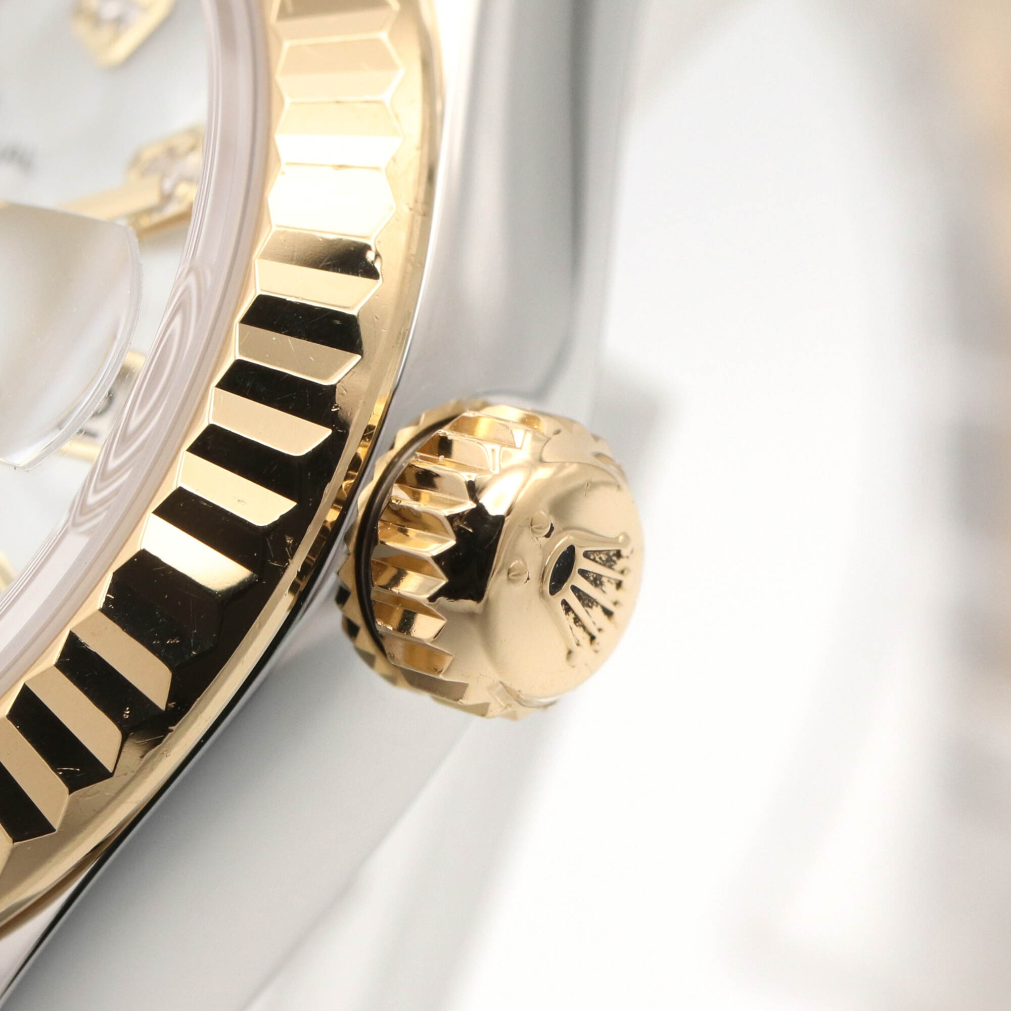 Rolex Datejust 10P Diamond 279173NG White shell Dial 28mm Watch