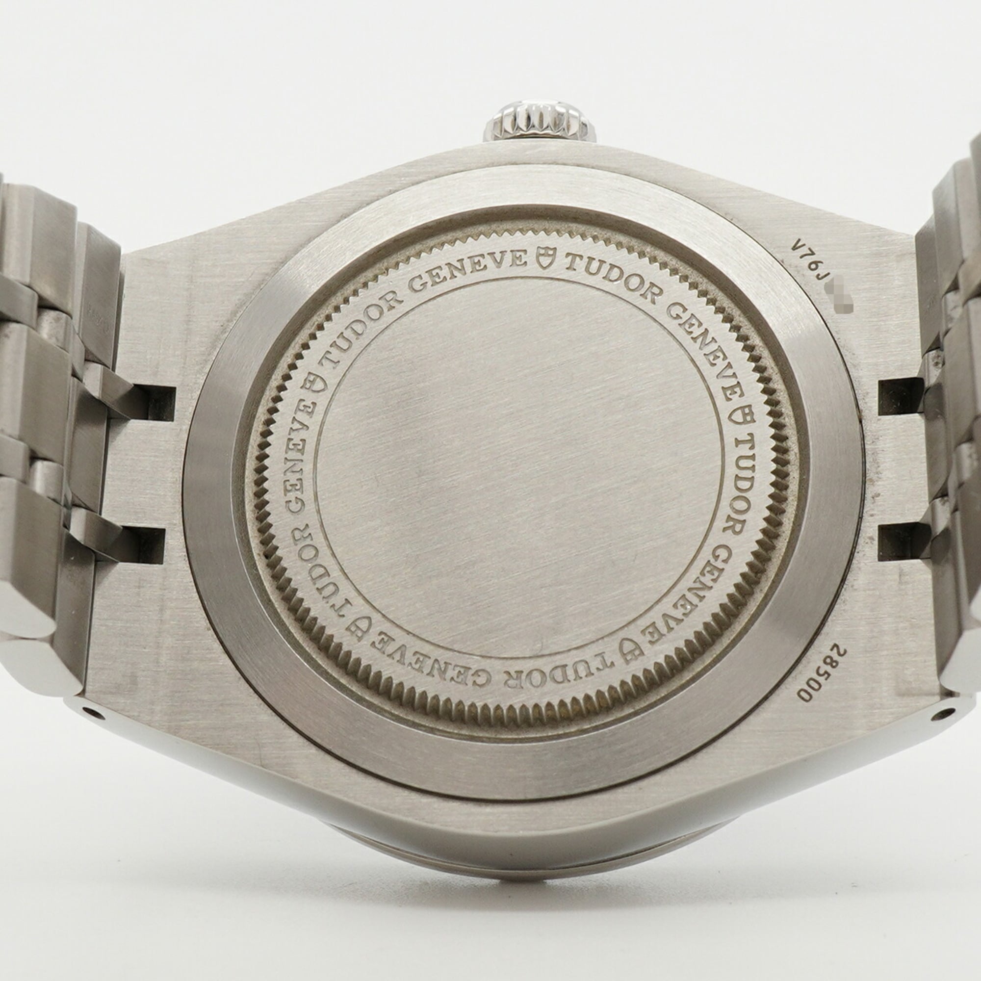 Tudor Royal 28500 Herrenuhr marineblauem Zifferblatt