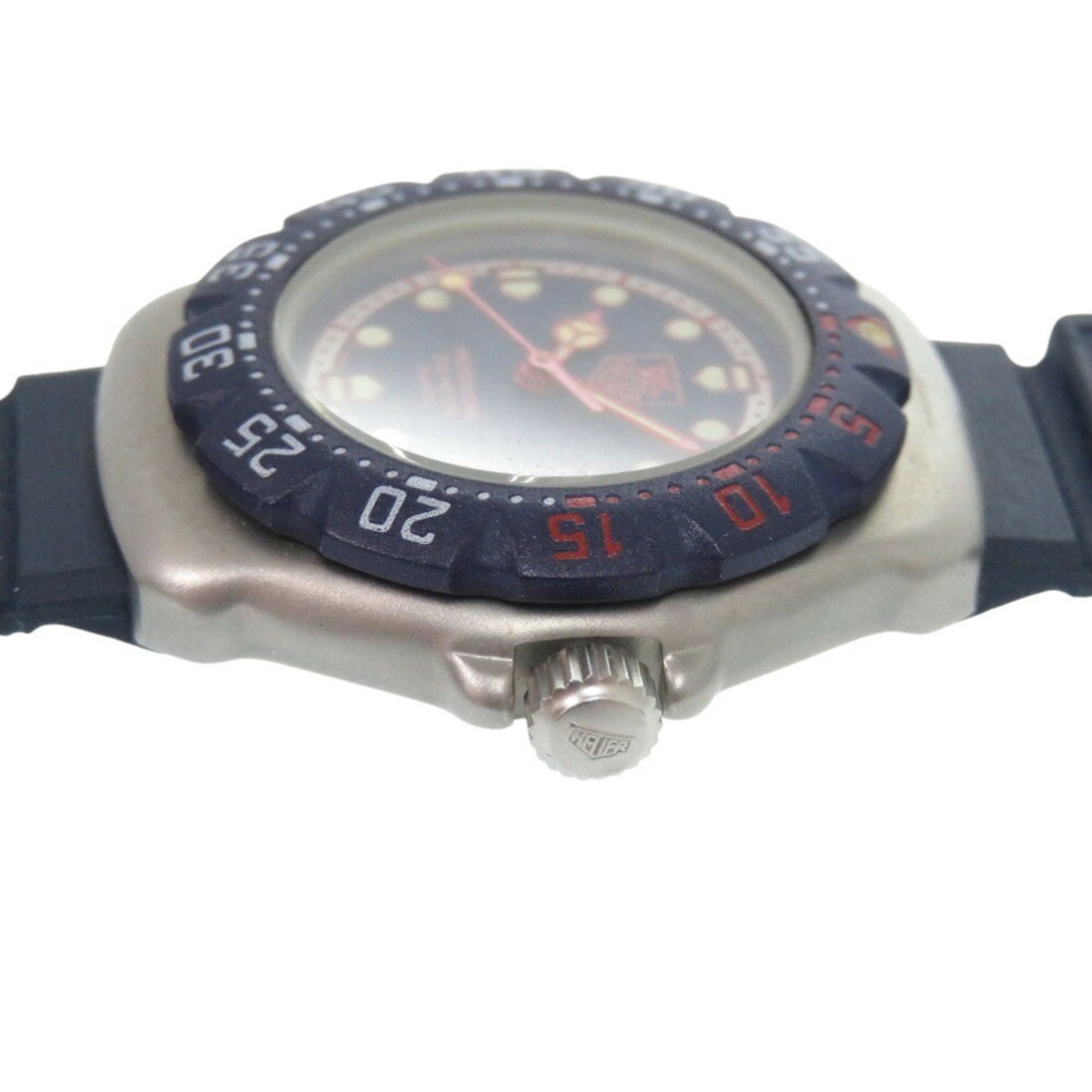 TAG Heuer Formula 1 370.508 Armbanduhr aus Edelstahl mit Kautschukarmband in MarineblauQuarz 1911 HEUER