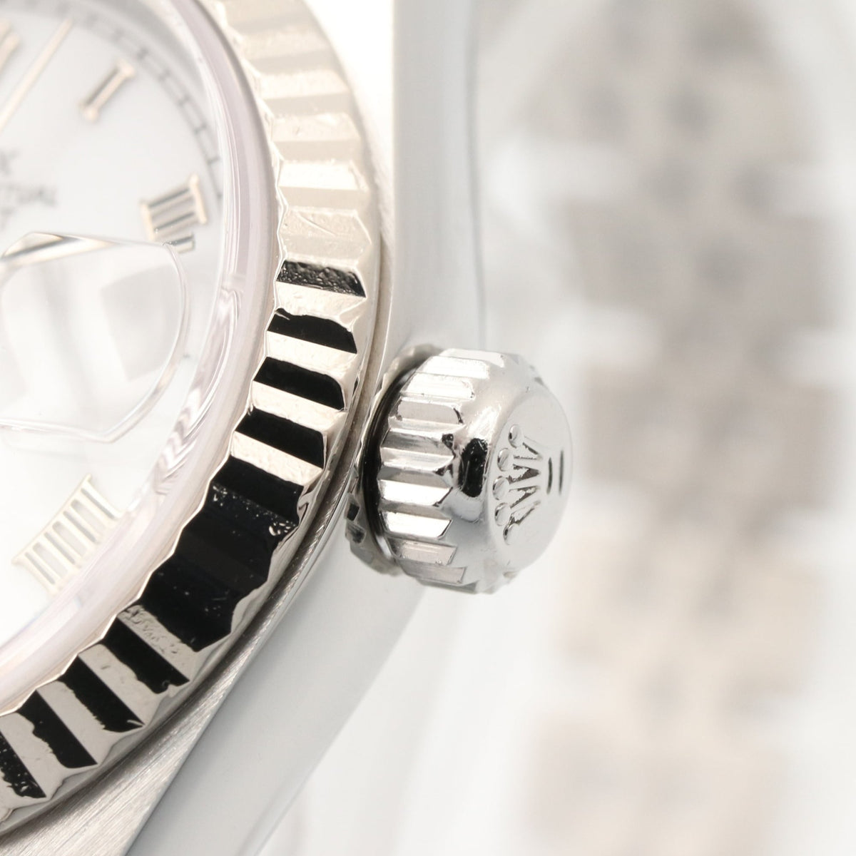 Rolex Datejust A-series 18K 69174 White Dial 26mm Watch