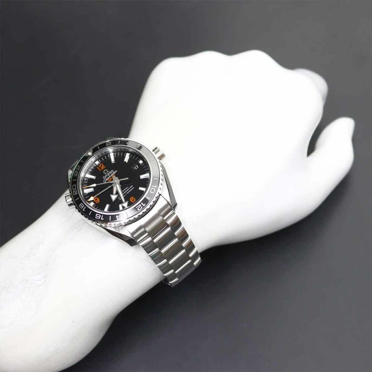 Omega Seamaster Planet Ocean 600M Co-Axial GMT 232 30 44 22 01 002 Horloge met zwarte wijzerplaat, 44 mm