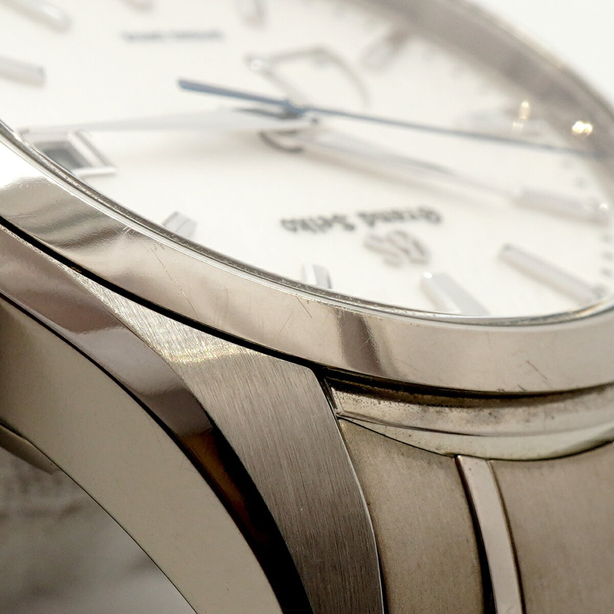 Grand Seiko Grand snow white SBGA211/9R65-0AE0 White Dial 40mm Watch