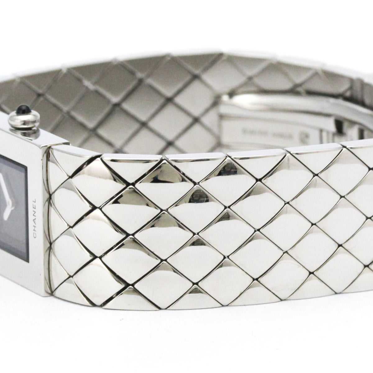 Chanel Matelasse H0009 Black Dial 19mm Watch