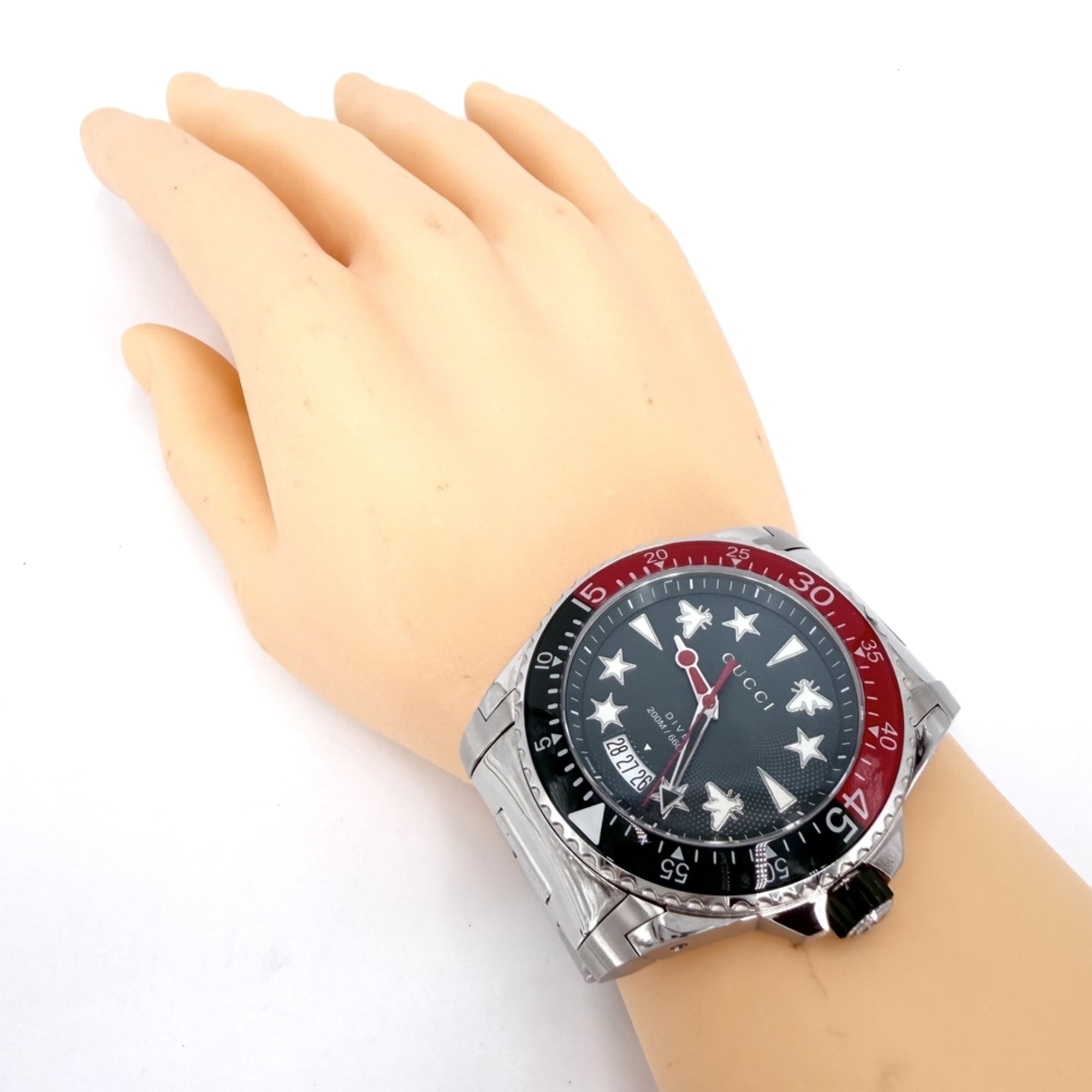 Montre Gucci Date Dive YA136222 Vert cadran 45 mm