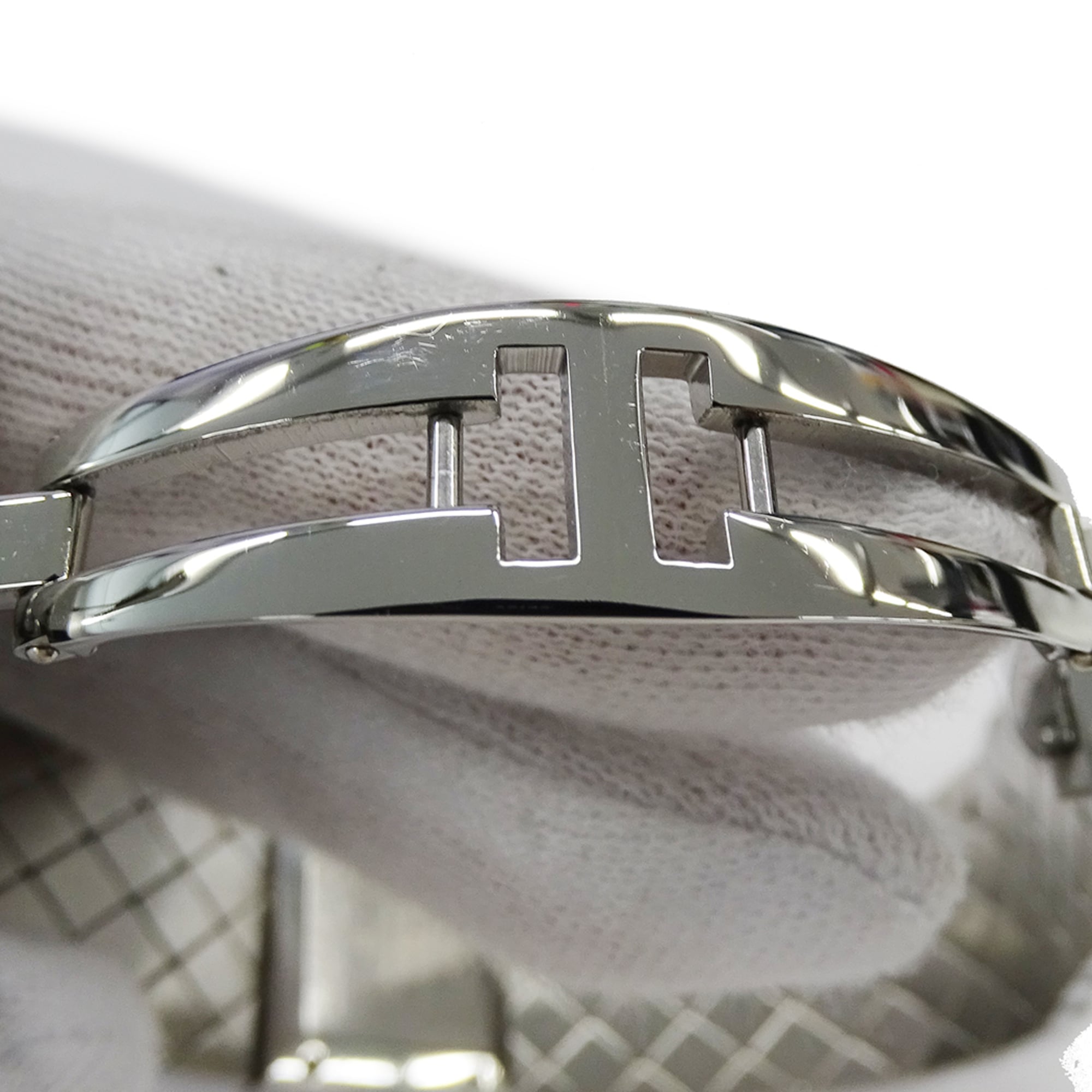 Chanel CHANEL Wo Brand Name MatelassÃ© Quartz Stainless Steel (SS) H0009 Silver Black