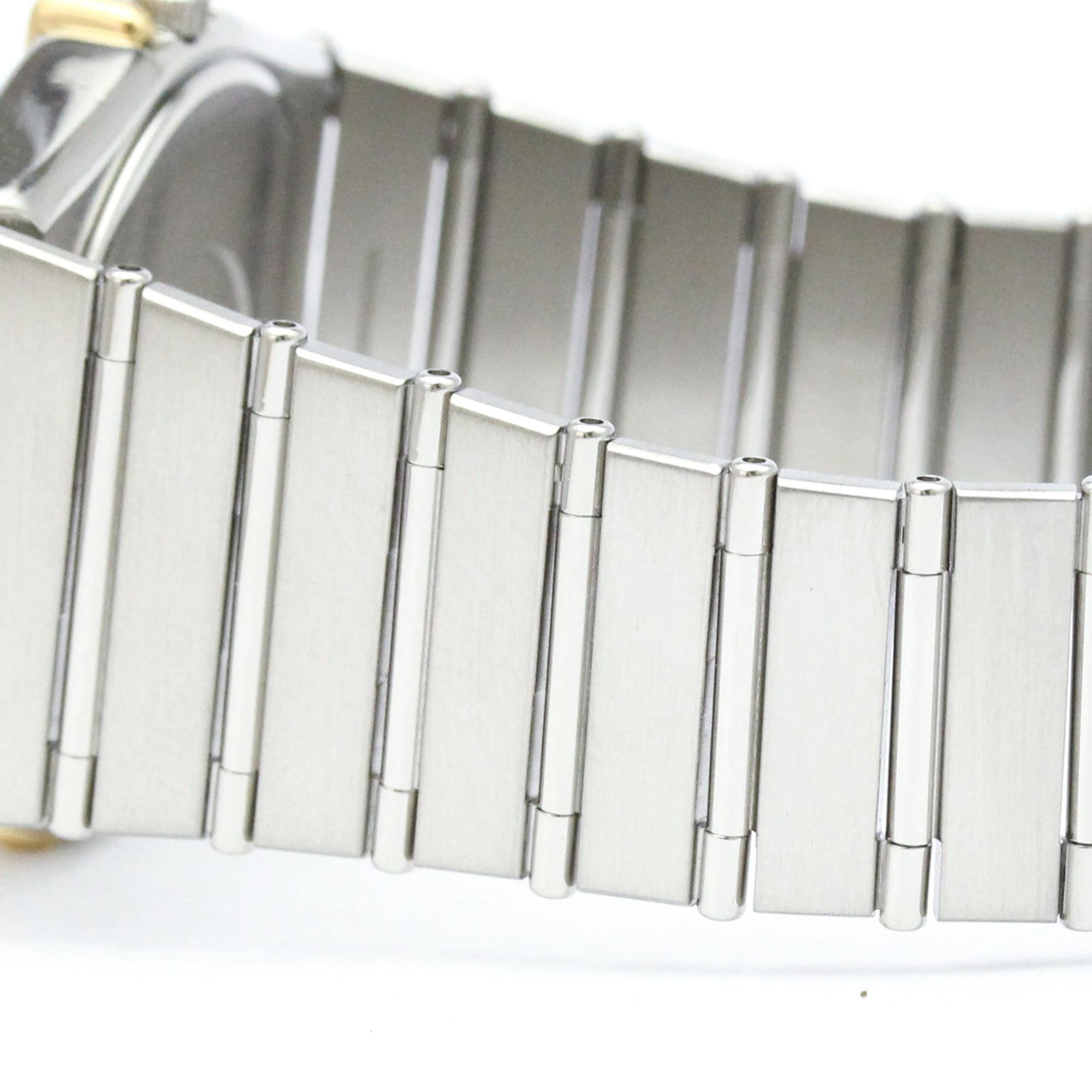 Omega Constellation 3.961.080 Gold Dial 33mm Watch