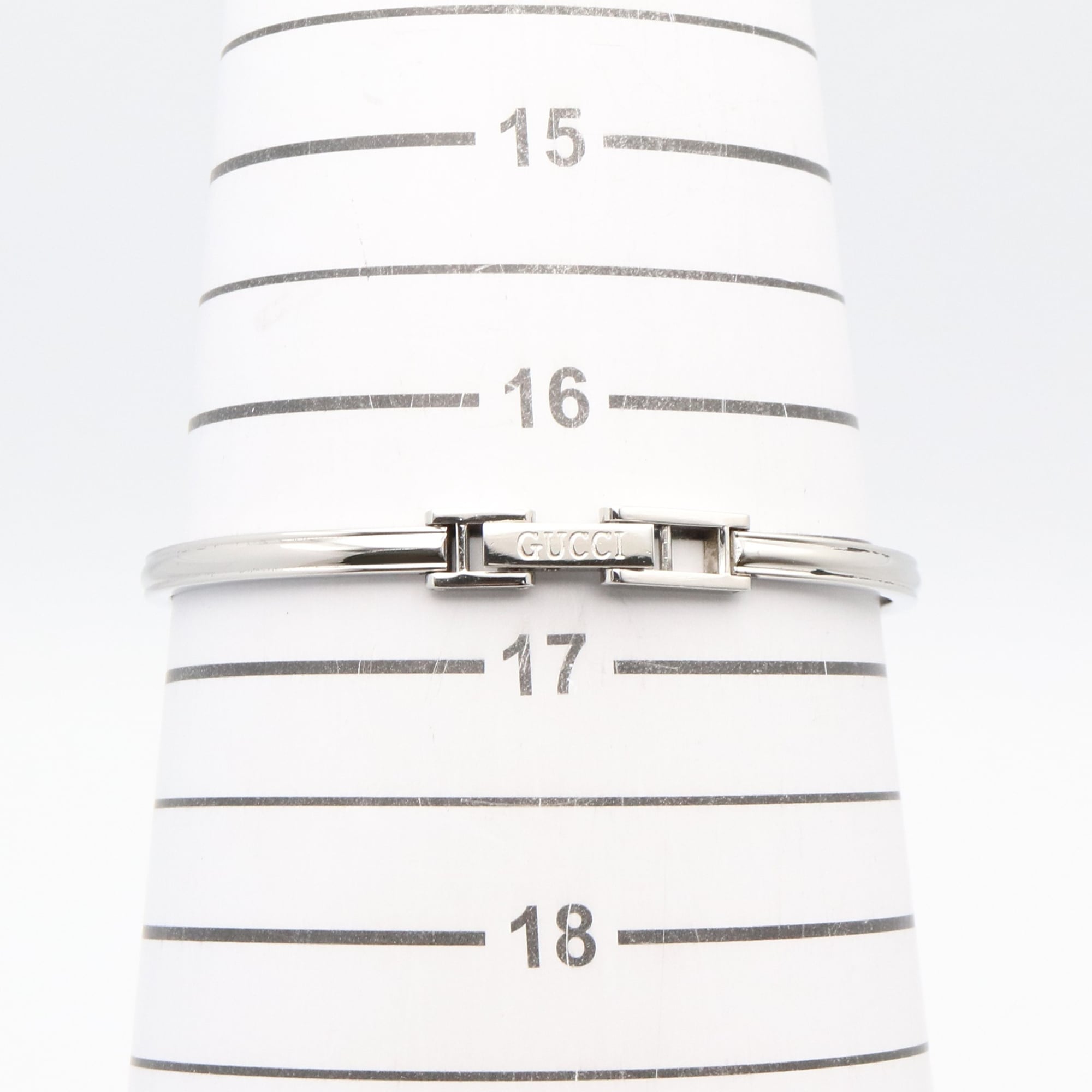 Gucci - 11/12.2 White Dial Stainless steel 25mm Watch