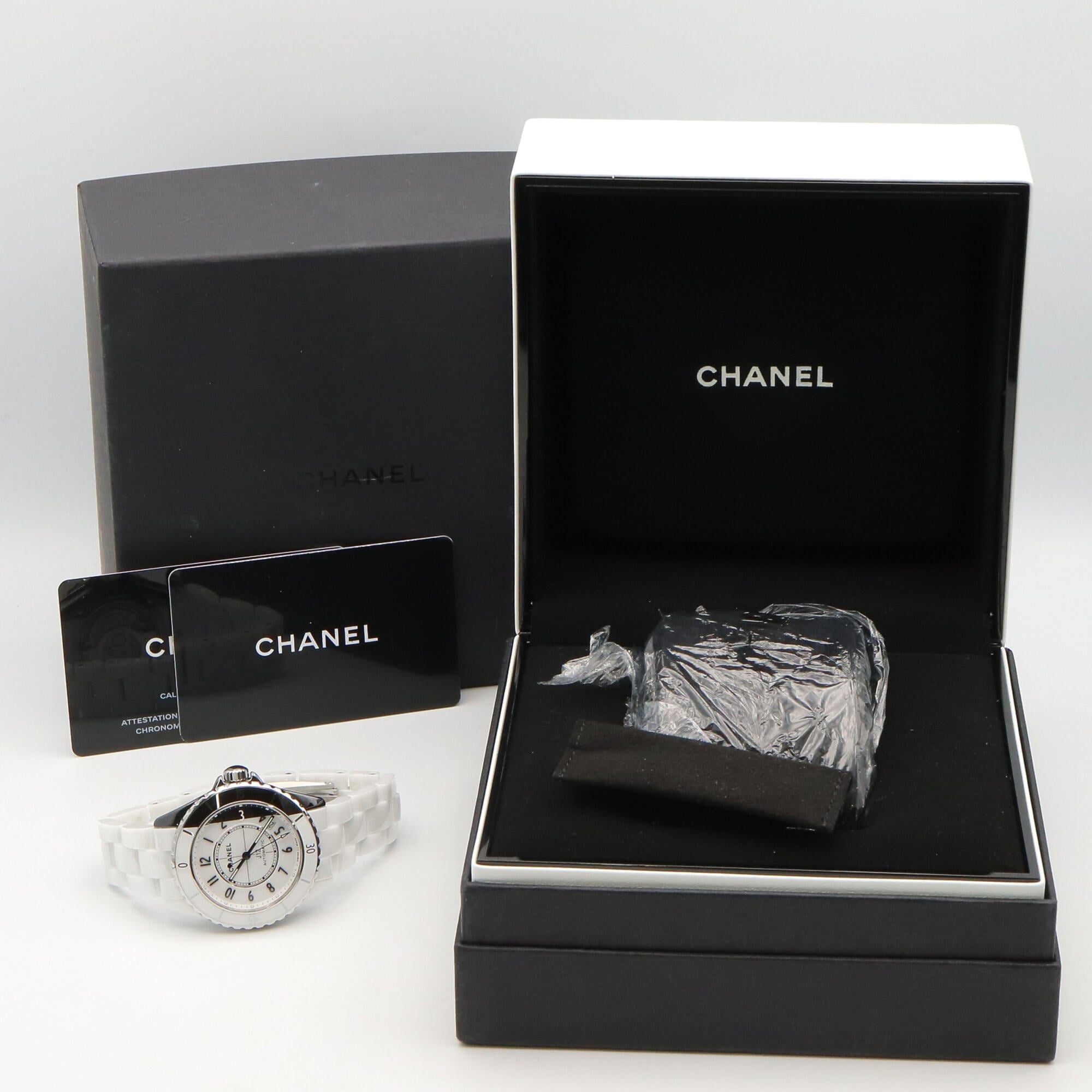 Montre Chanel J12 Paradox Calibre 12.1, céramique, homme, Blanc/Noir, H6515