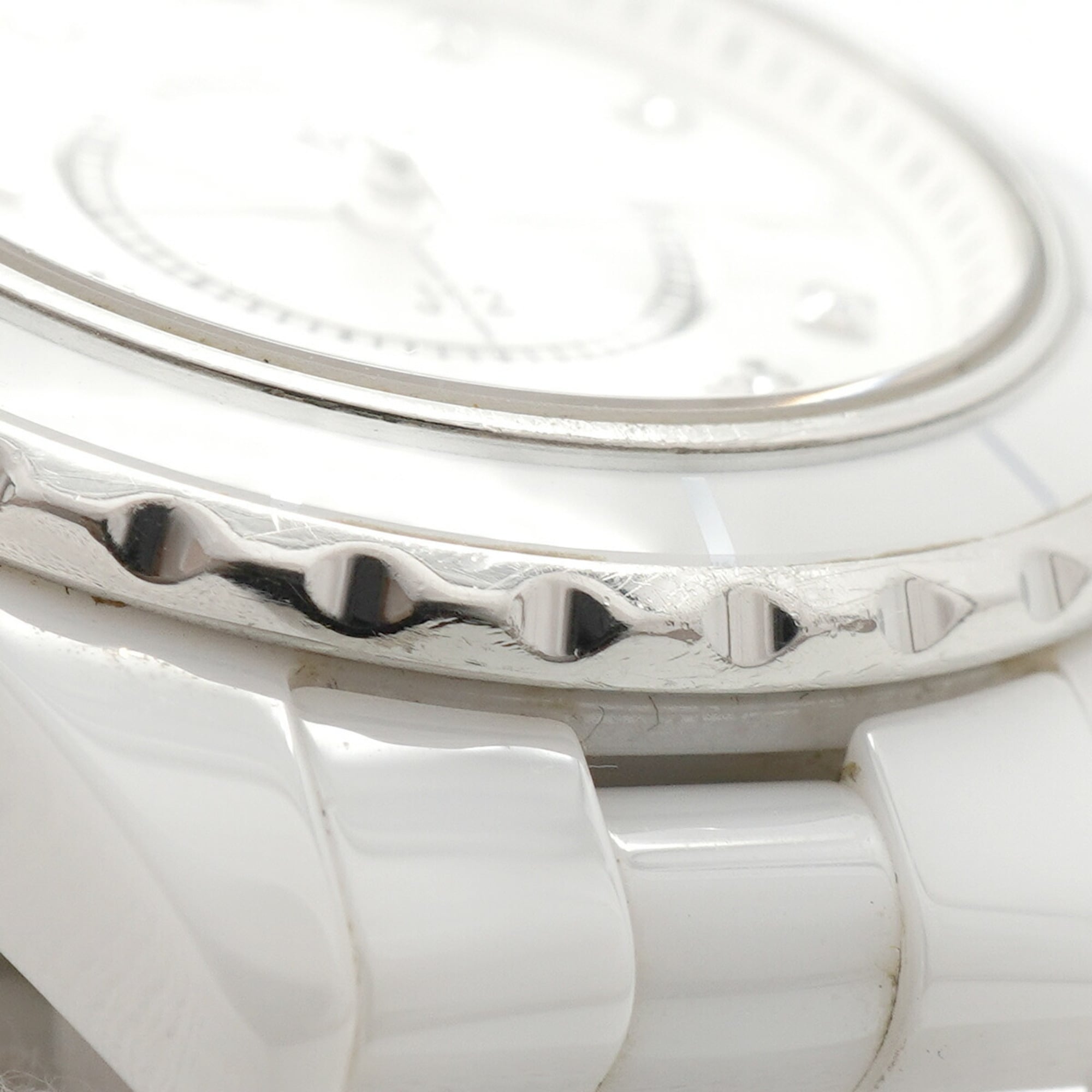 Chanel J12 H2570 Damenuhr Weiß Zifferblatt