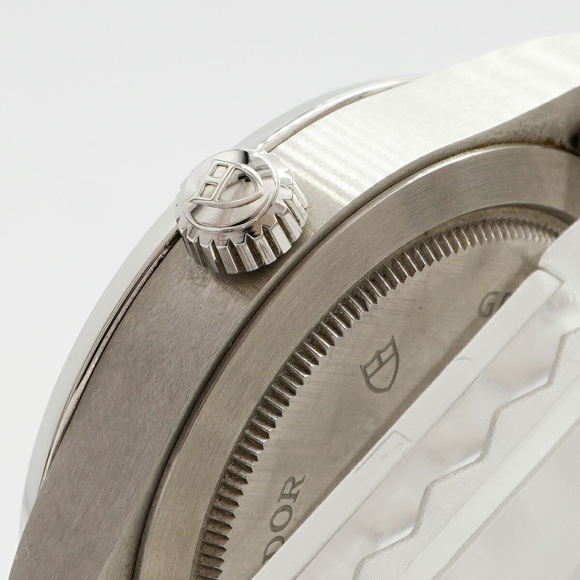 Tudor Style Date 12500 Silver Dial 38mm Watch
