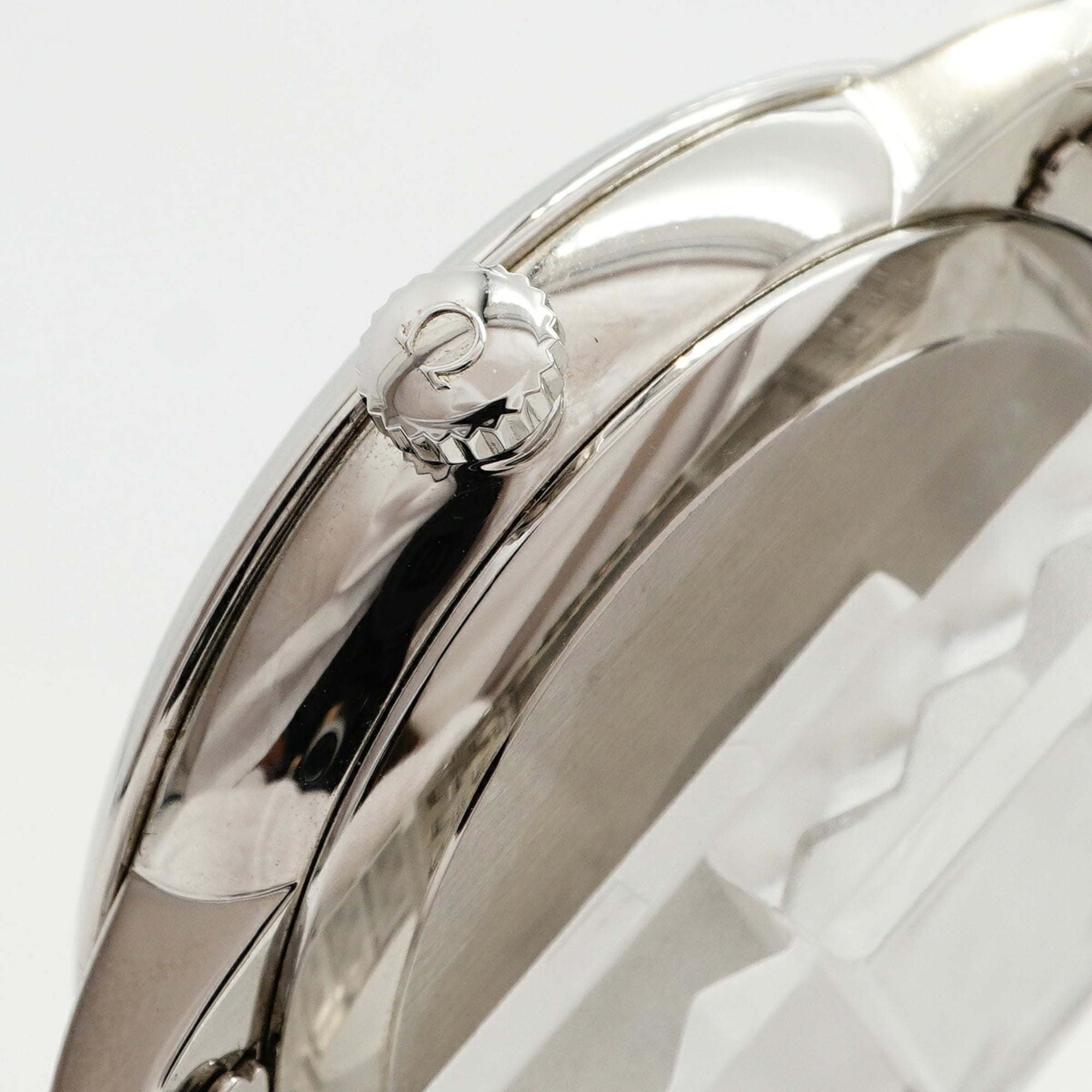 Omega De Ville Prestige Co-Axial 424.10.40.20.02.005 Silver Dial