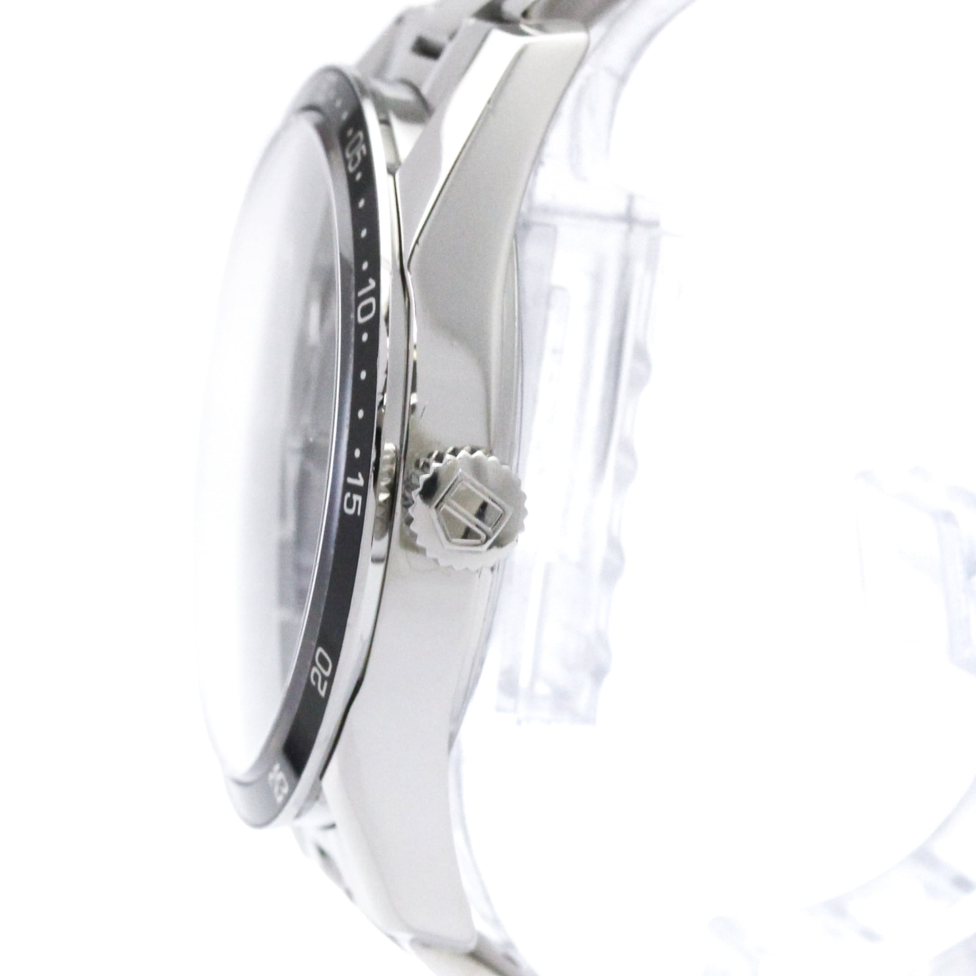 TAG Heuer Carrera WV211M Black Dial 39mm Watch