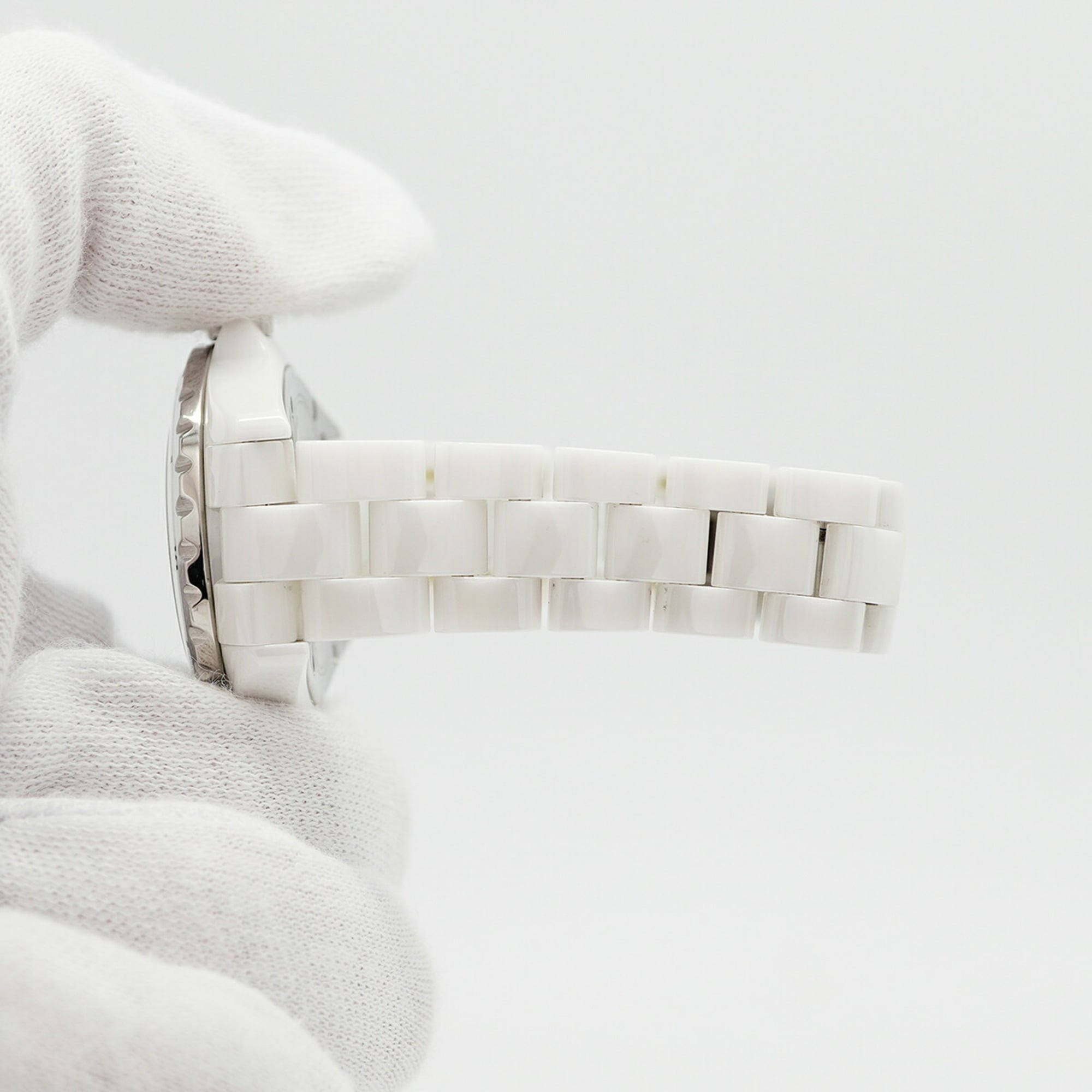 Chanel J12 H0968 White Dial 33mm Watch
