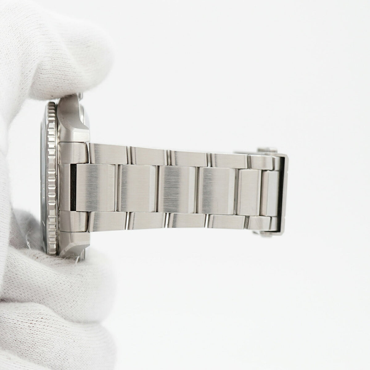 TAG Heuer Aquaracer Professional WBP5116 Green Dial 42mm Watch