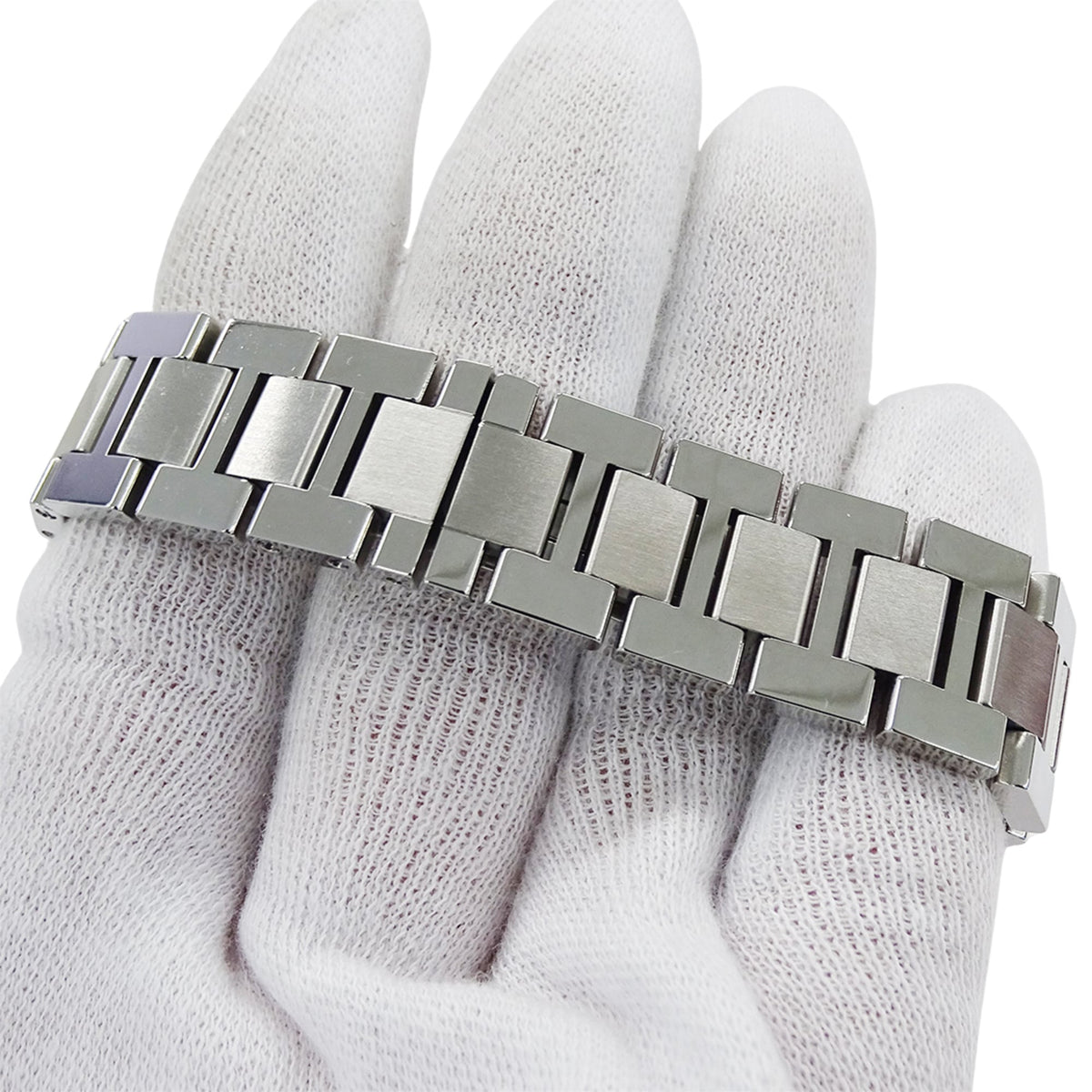 Cartier Tank Solo SM W5200013 Silver Dial 24mm Watch