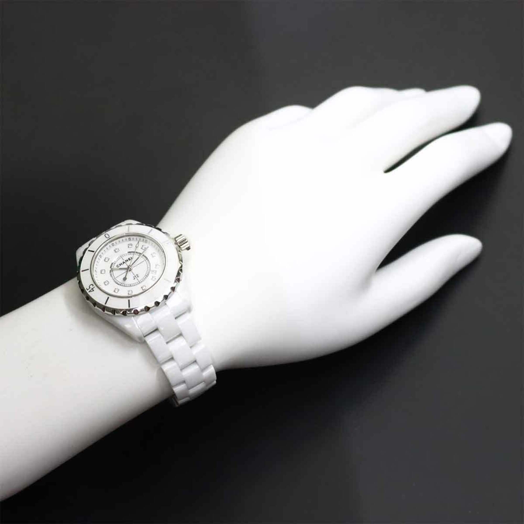 Chanel J12 33mm H1628 White Dial 34mm Watch