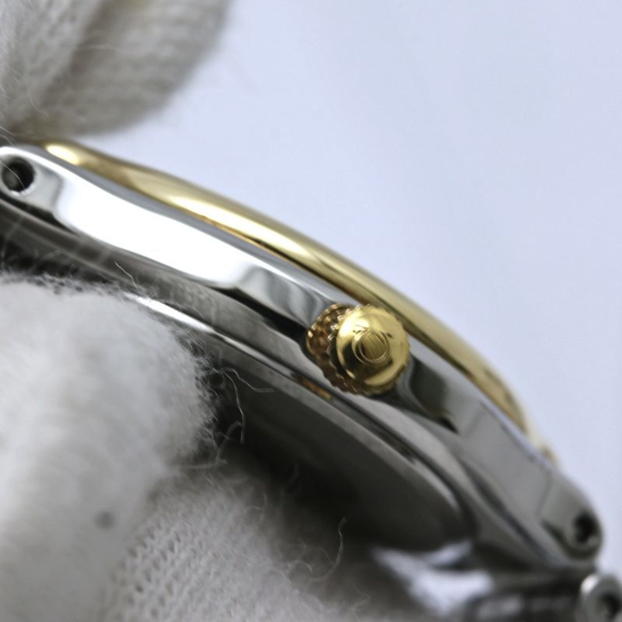 Omega De 4360.23.00 White Dial 23mm Watch
