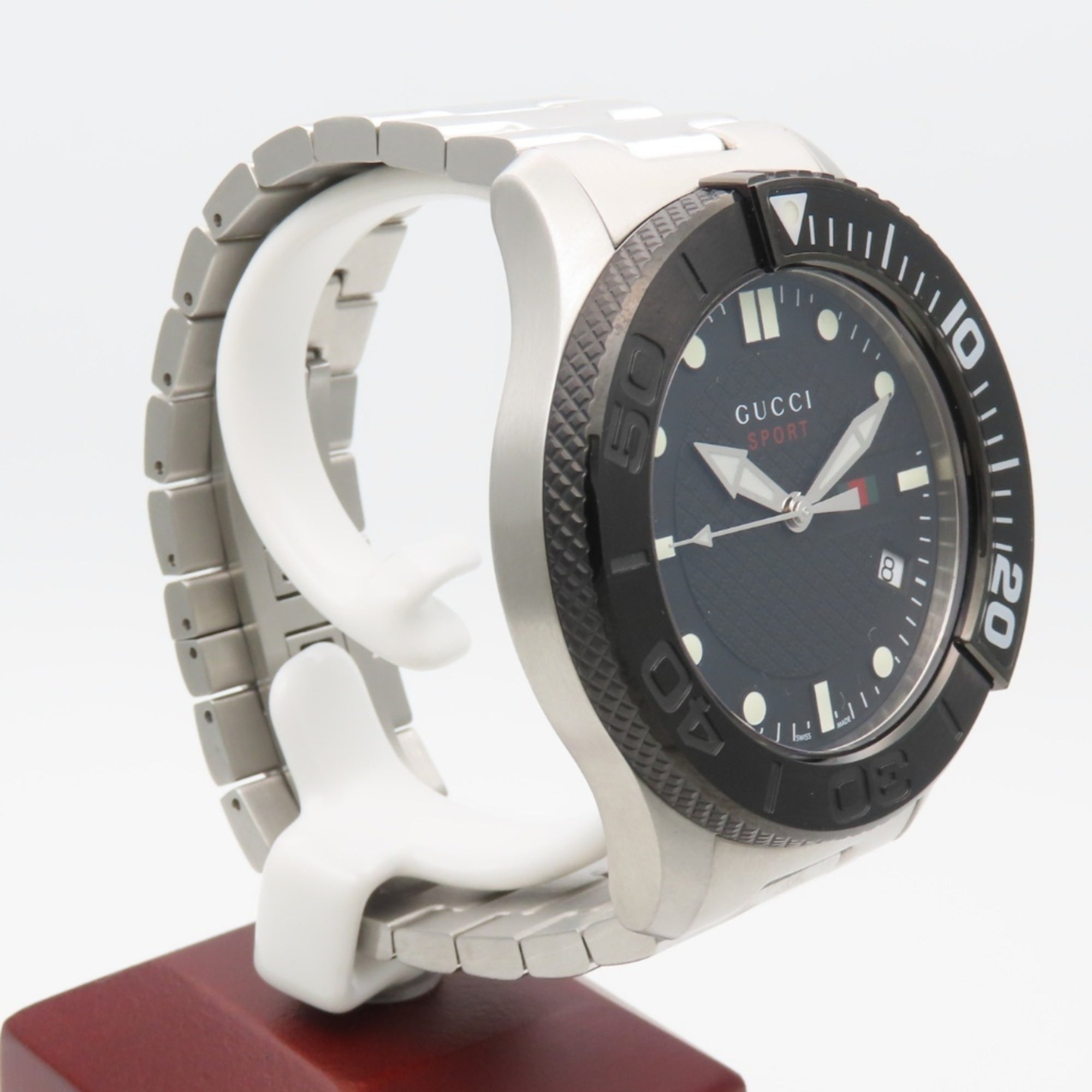 Montre Gucci Sport 126.2/YA126249 Noir Cadran 44 mm