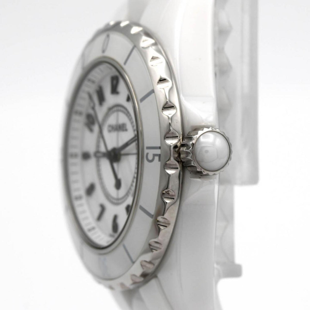 Chanel J12 33mm Ceramic H0968 White Dial 33mm Watch