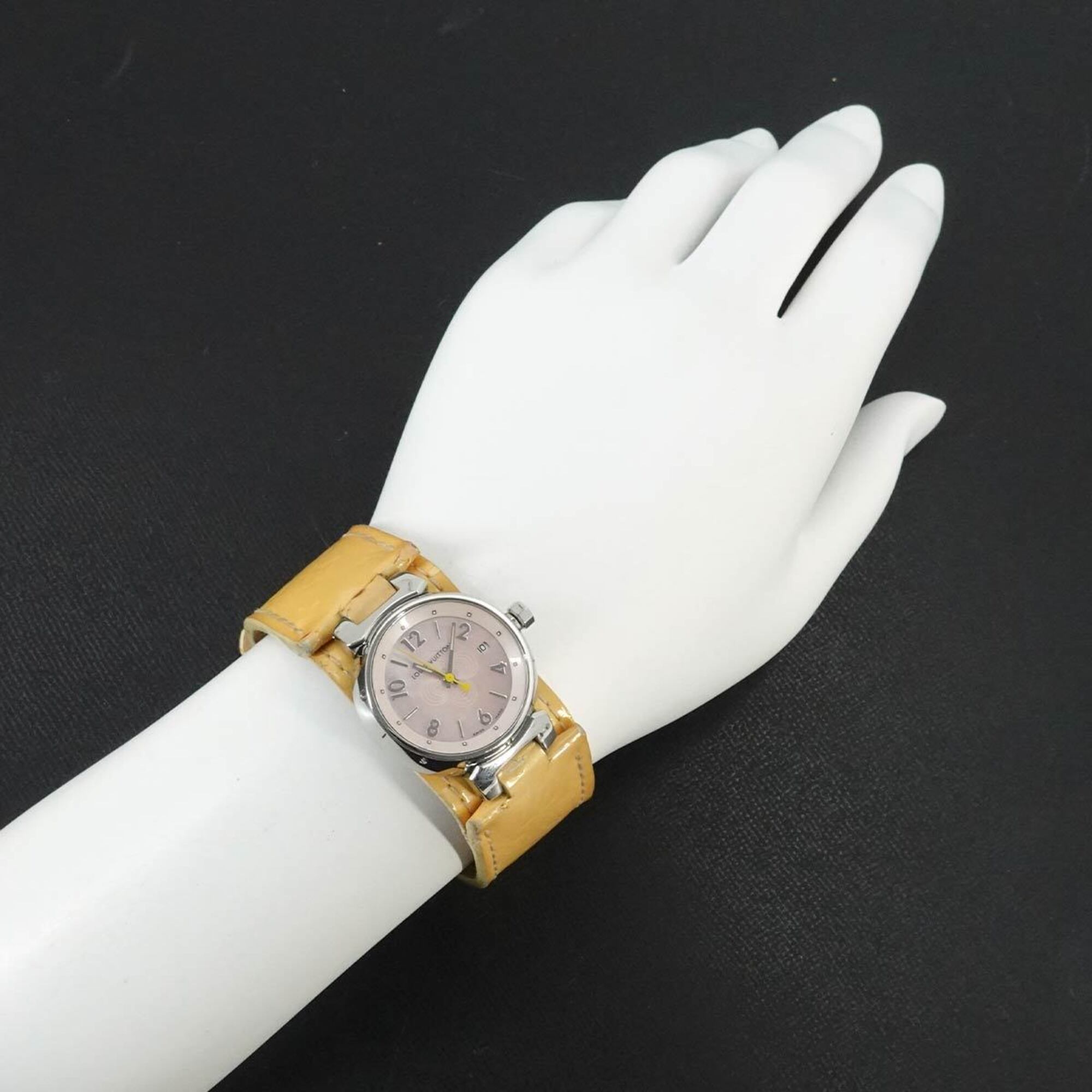 Louis Vuitton Tambour Q1216 Pink shell Dial 28mm Watch