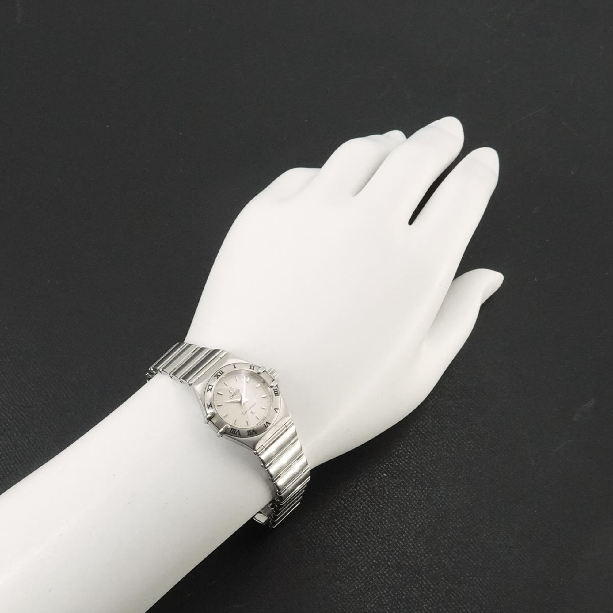 Omega Constellation 1562 30 Silver Dial 22mm Watch