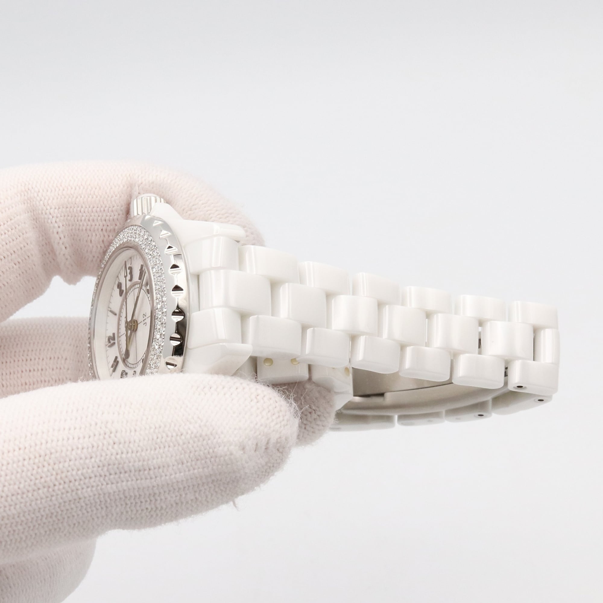 Chanel J12 H0967 White Dial Ceramic 33mm Watch