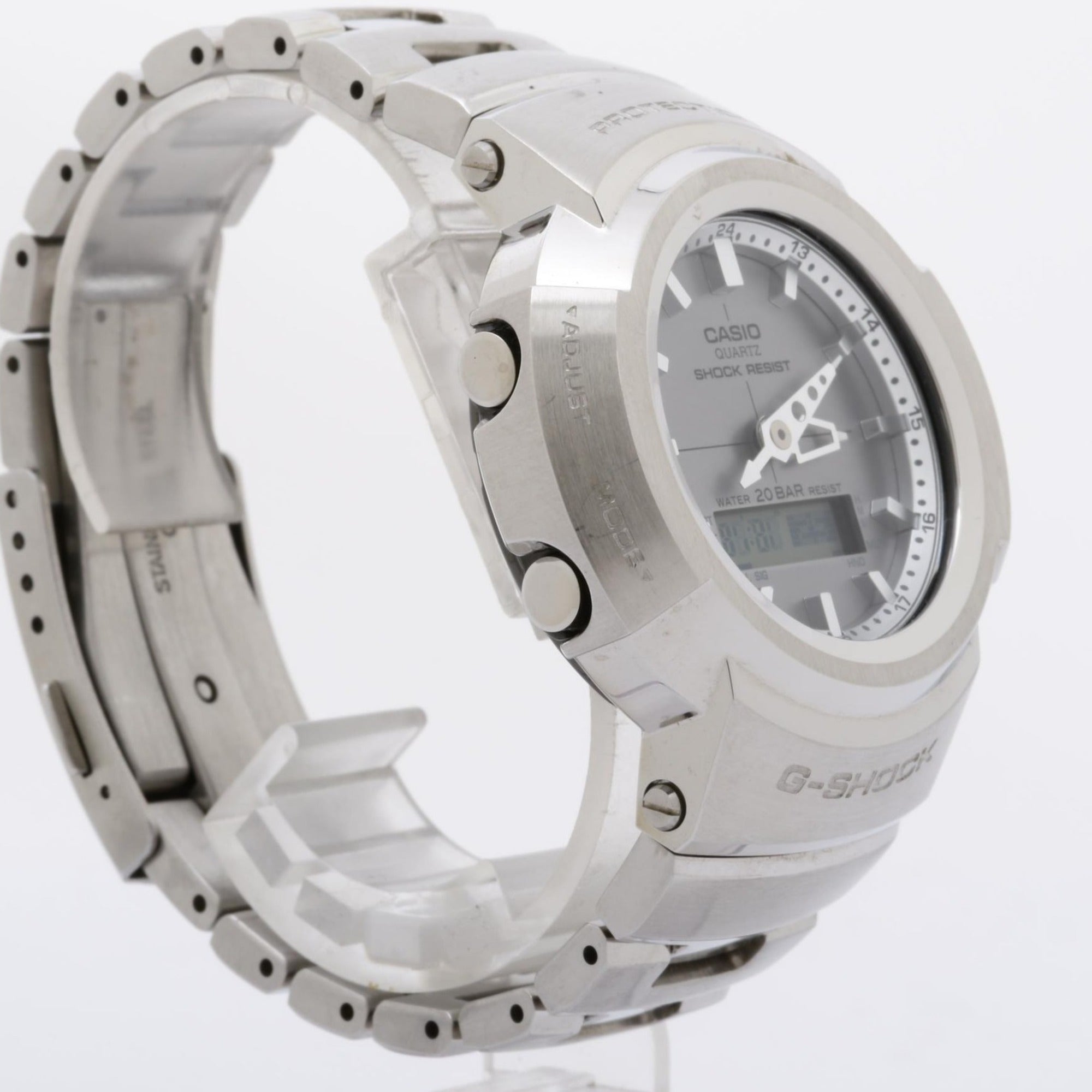 Montre Pour Hommes CASIO G-SHOCK FULL METAL série AW500, modèle AWM500D1A8JF, en acier inoxydable argenté